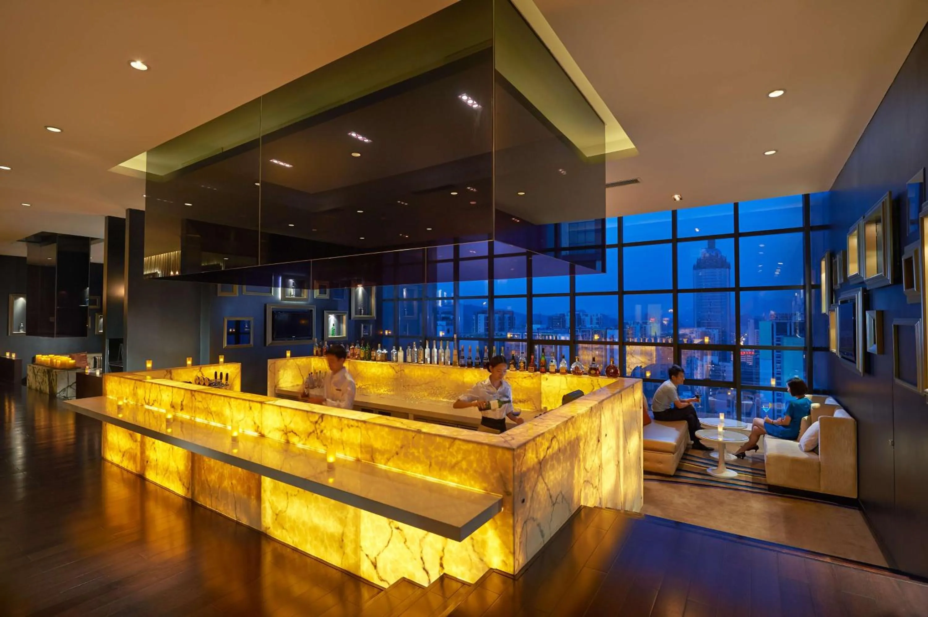 Lounge or bar in Radisson Blu Hotel Liuzhou