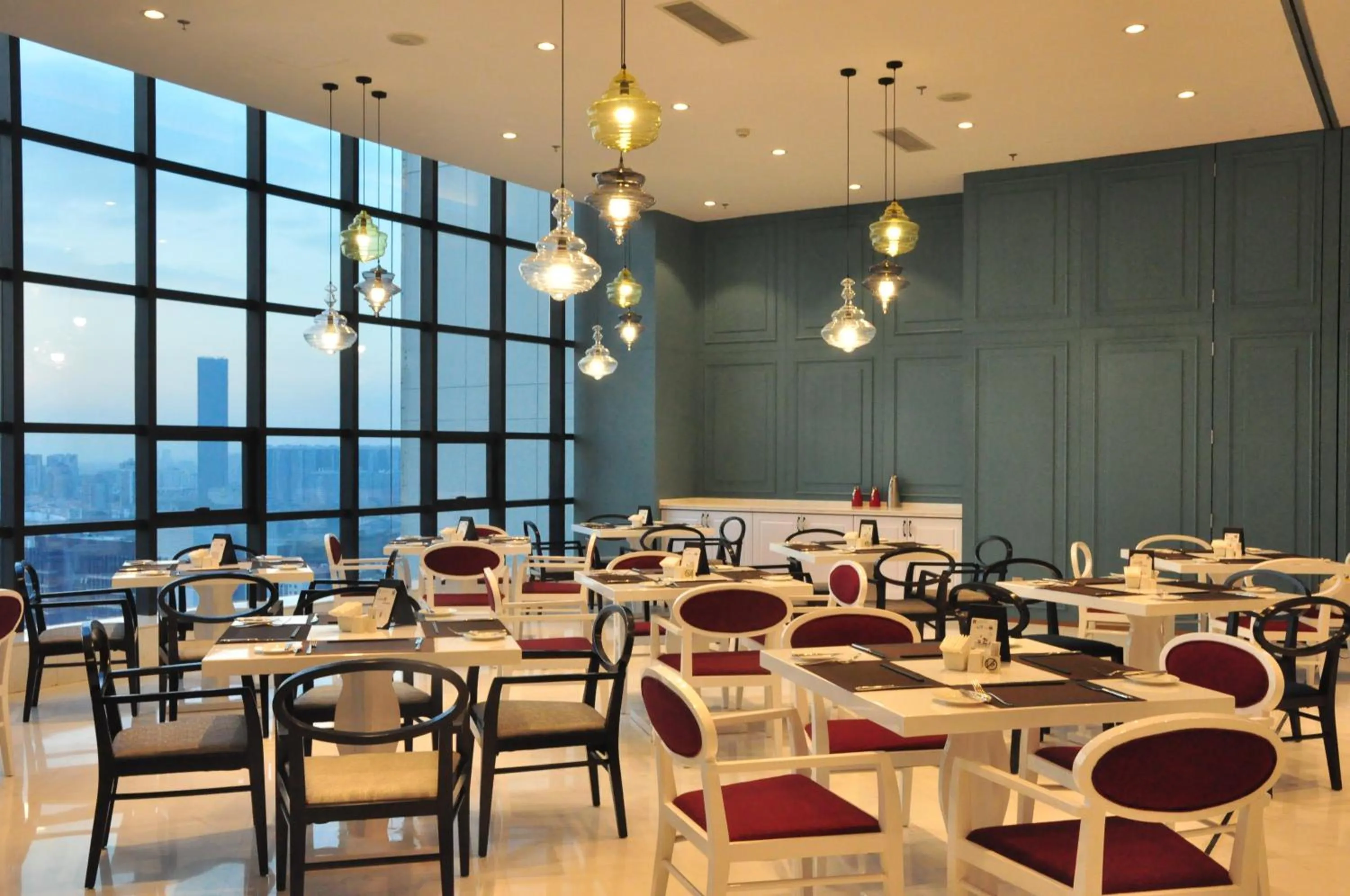 Restaurant/places to eat in Radisson Blu Hotel Liuzhou