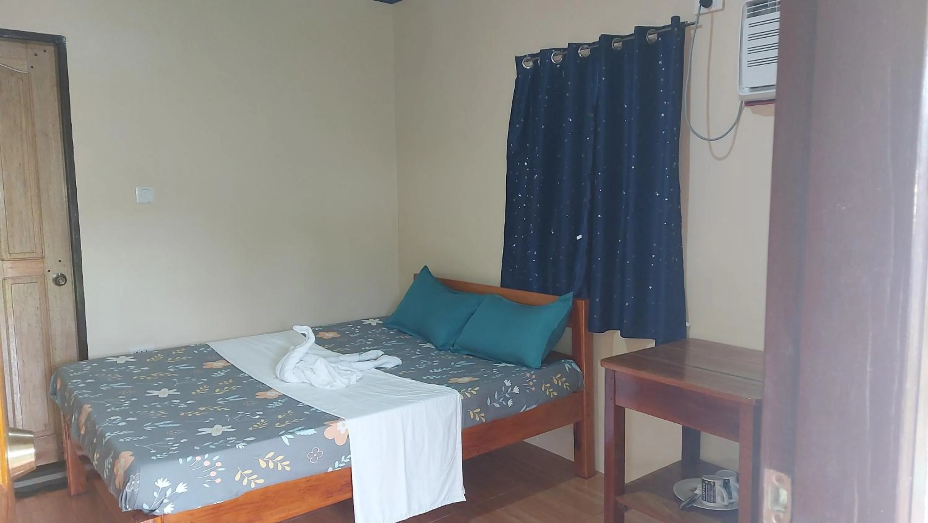 Bed in Gardenview Homestay Siargao