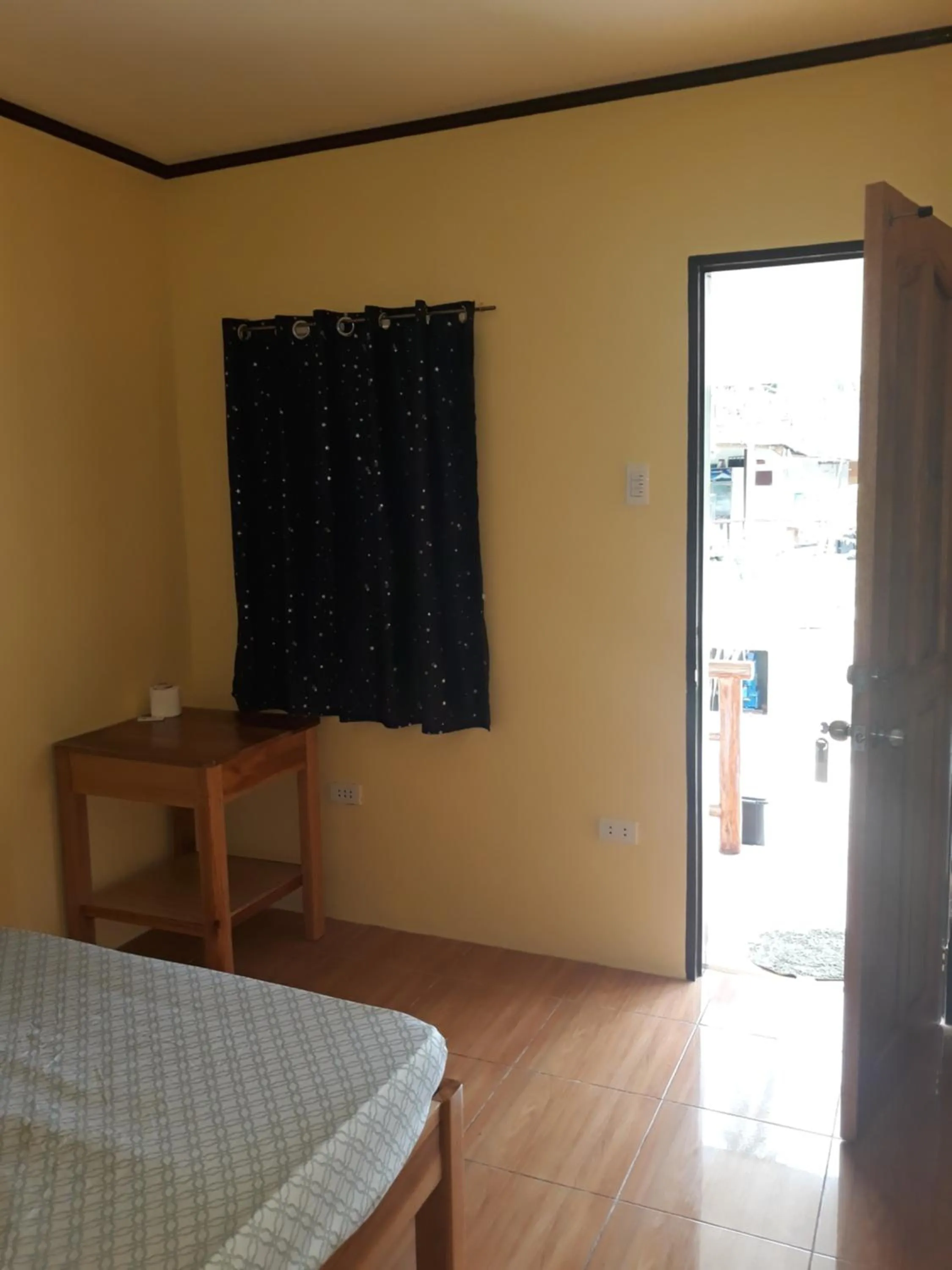 Photo of the whole room, Bed in Gardenview Homestay Siargao