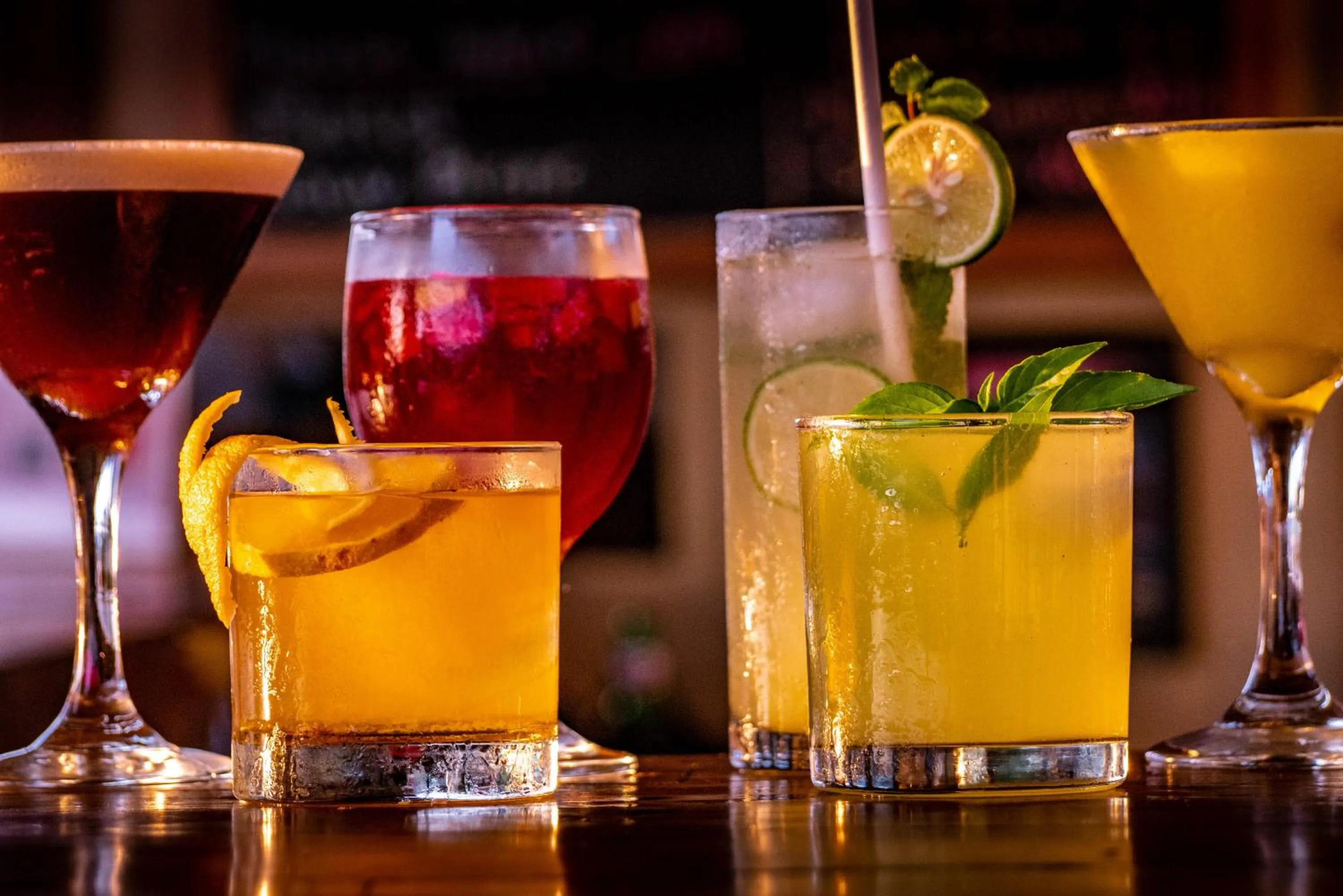 Restaurant/places to eat in Mango Lodge