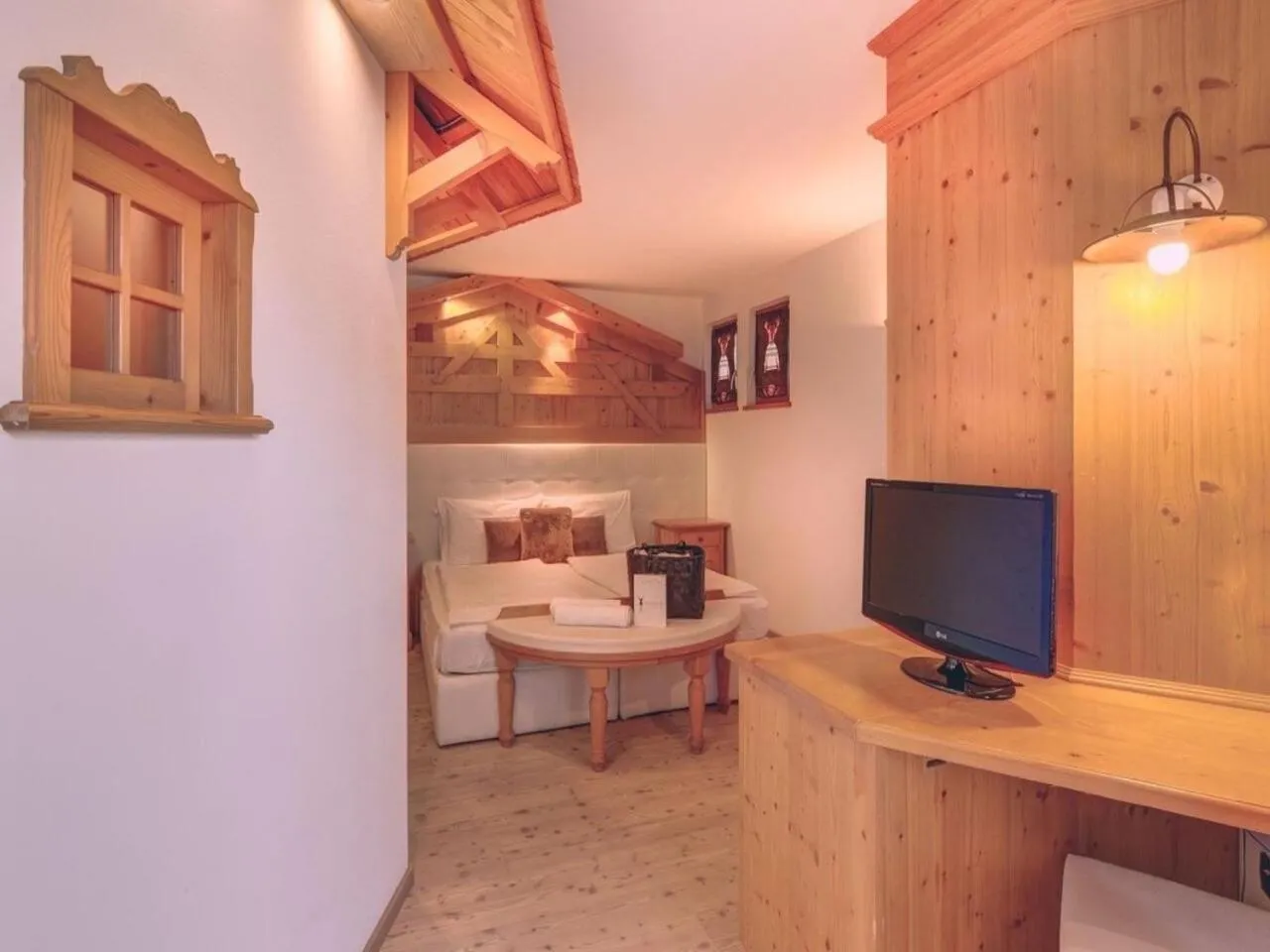 Bed in Hotel Madonnina Resort And Wellness