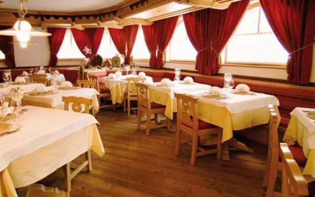 Dining area in Hotel Madonnina Resort And Wellness