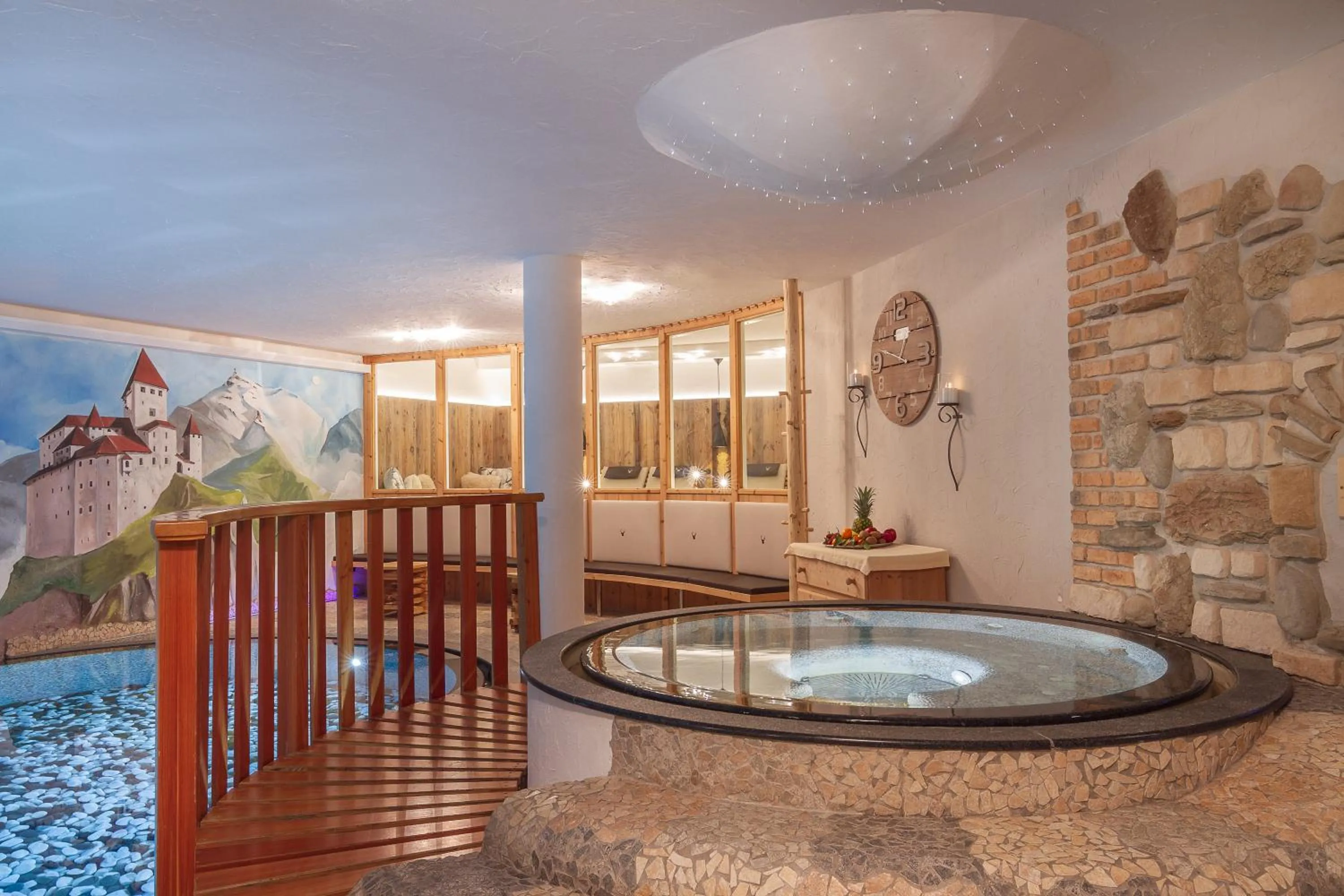 Hot Tub in Hotel Madonnina Resort And Wellness