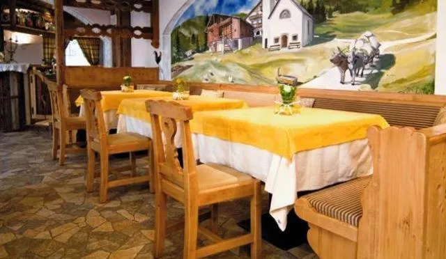 Lounge or bar in Hotel Madonnina Resort And Wellness