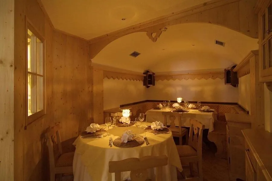 Restaurant/places to eat in Hotel Madonnina Resort And Wellness