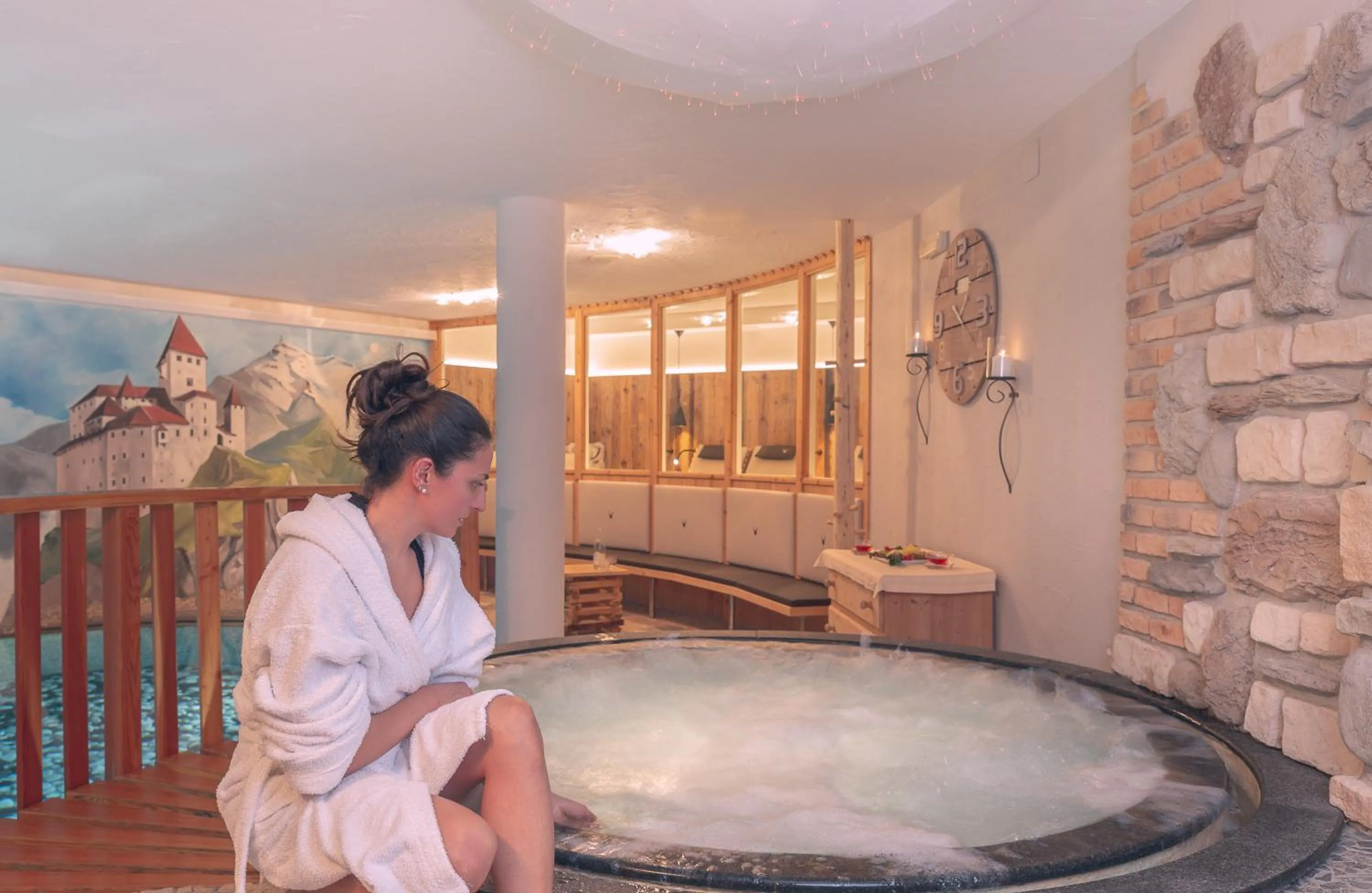 Hot Tub in Hotel Madonnina Resort And Wellness