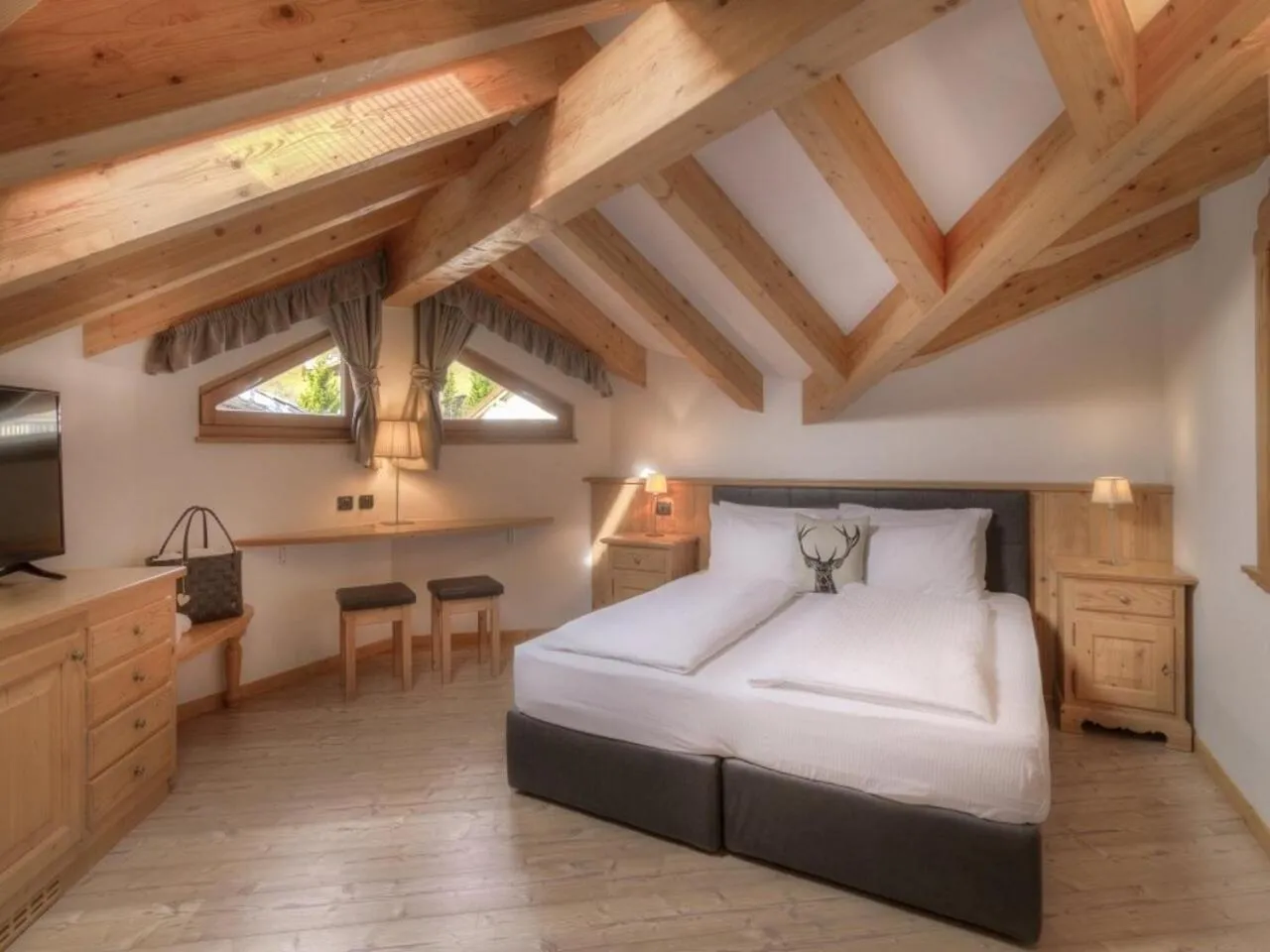 Bed in Hotel Madonnina Resort And Wellness