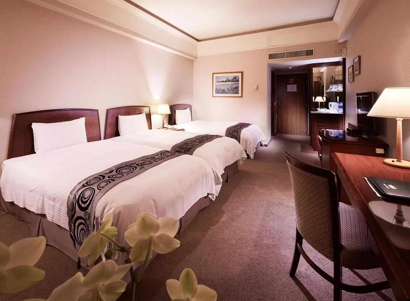 Bed in Kavalan Hotel