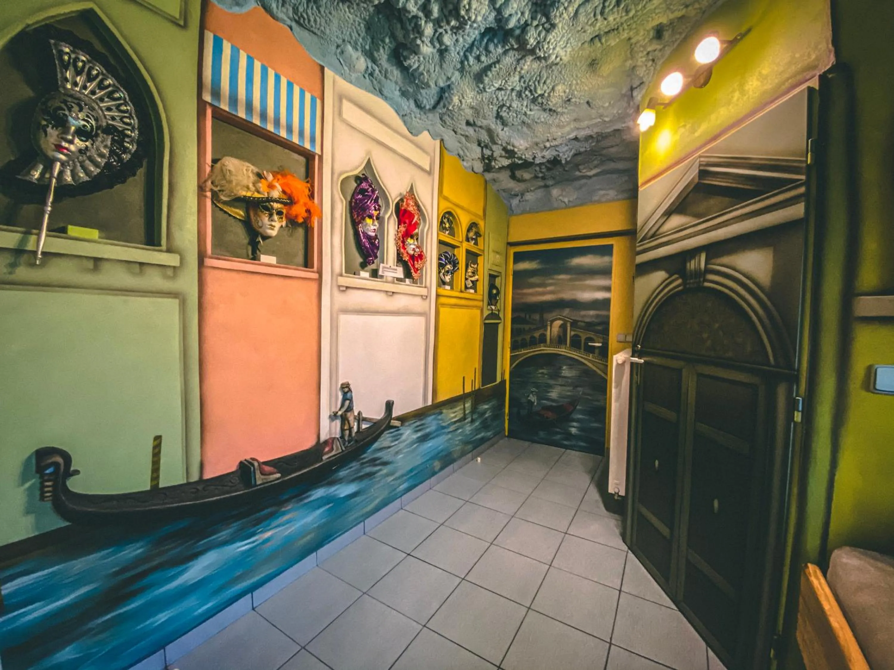 Decorative detail in Resort Svět