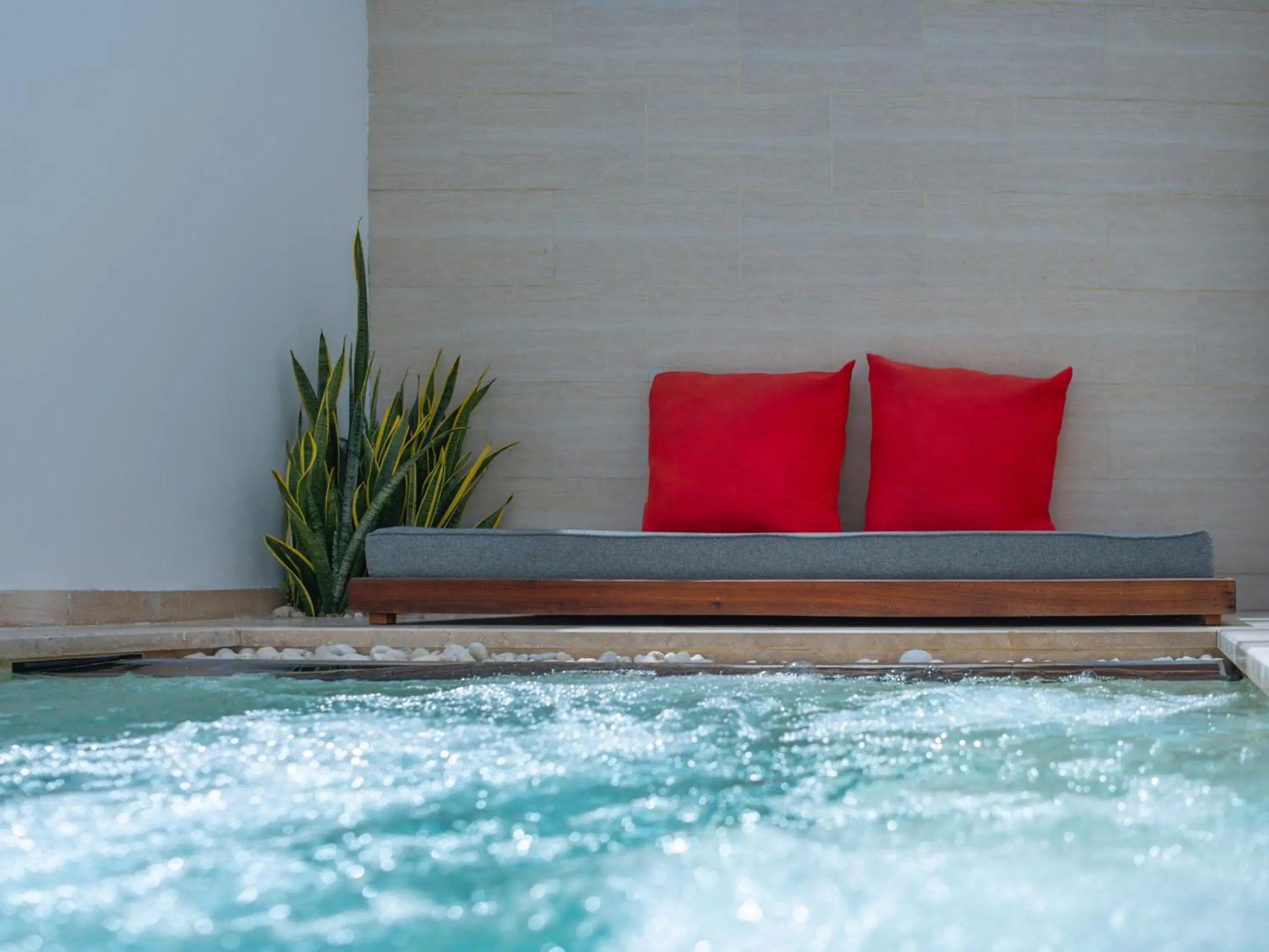 Swimming pool in Sunsea Resort Swimming pool in Sunsea Resort