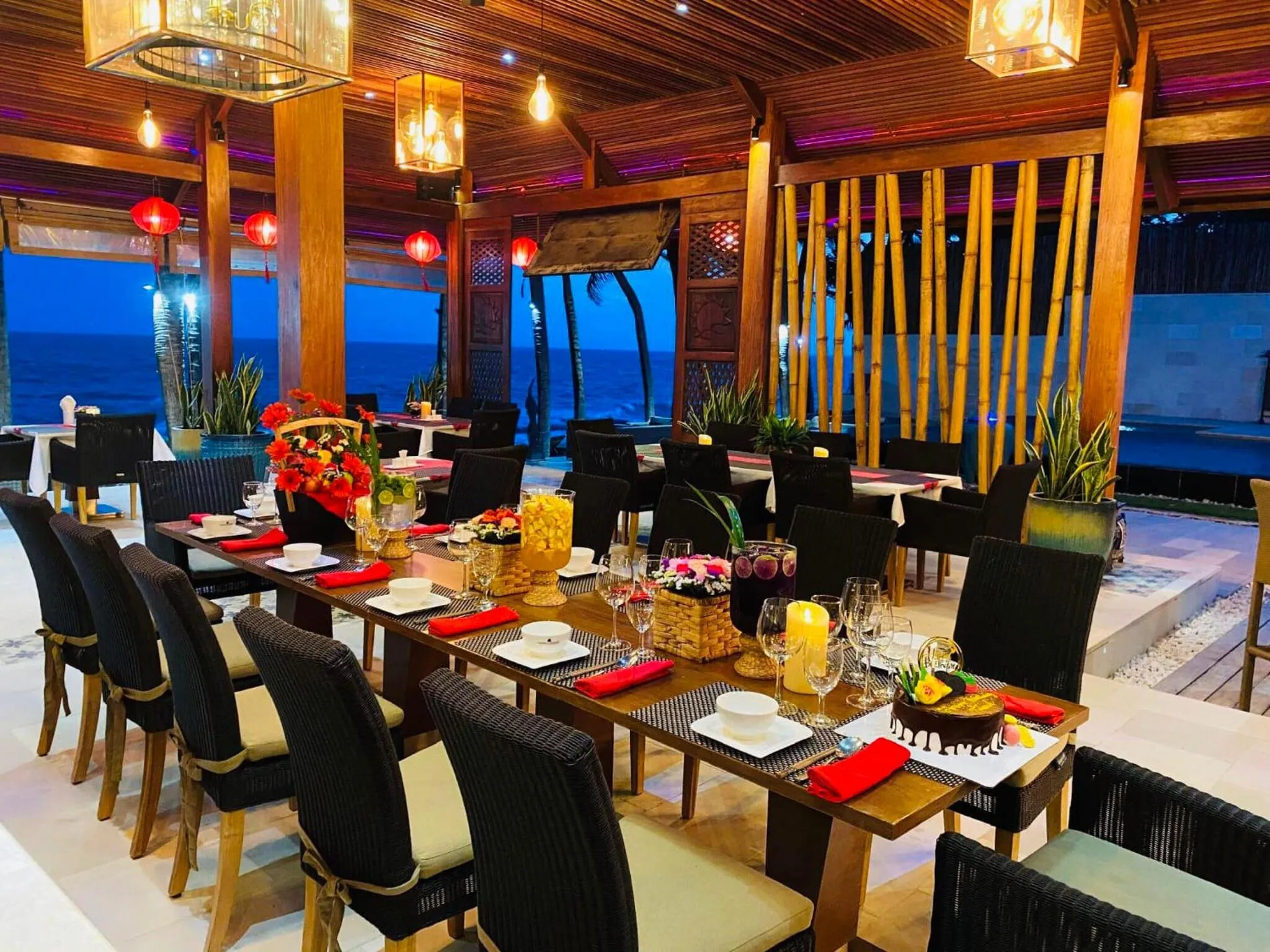 Restaurant/places to eat in Sunsea Resort