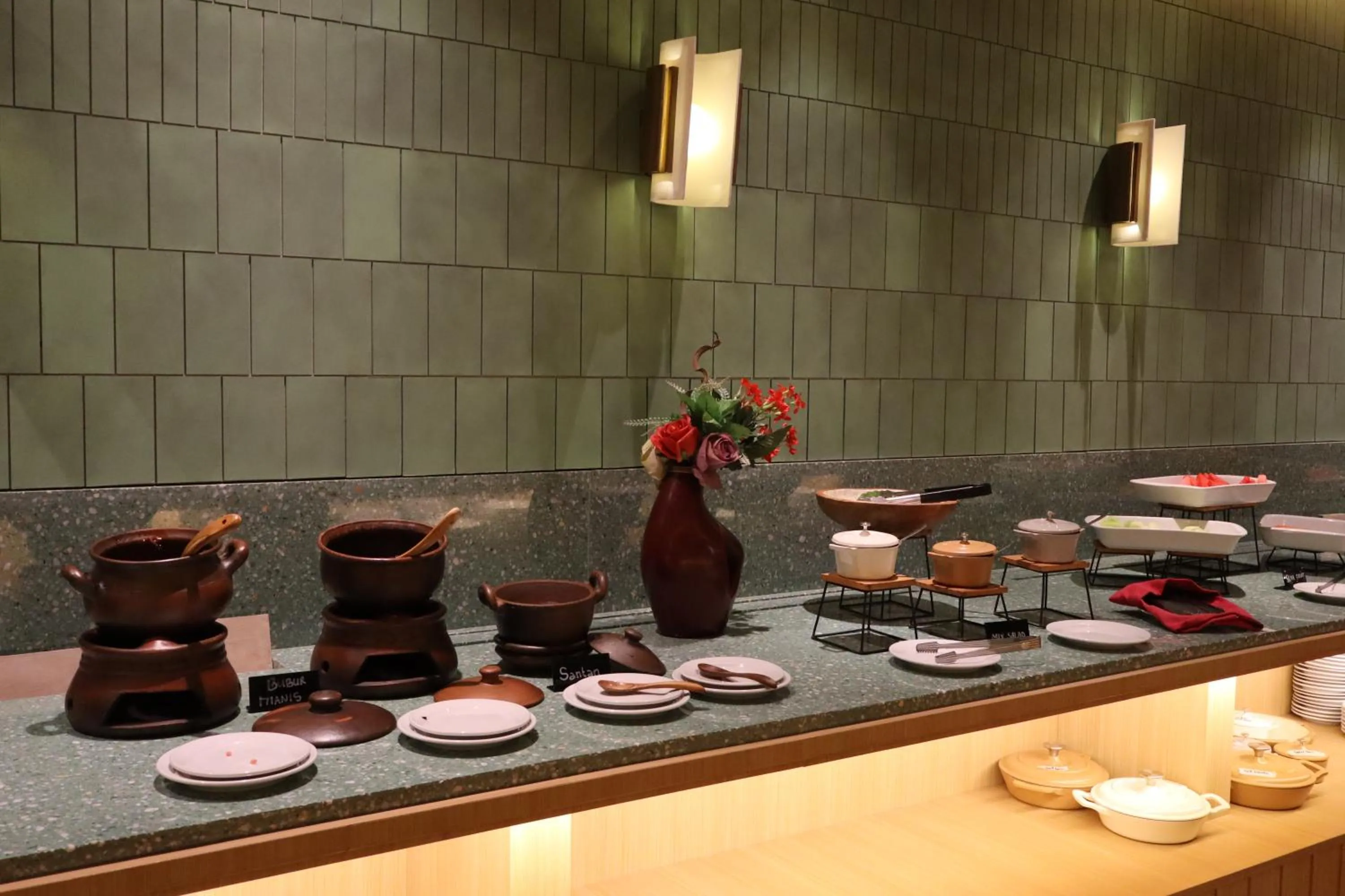 Restaurant/places to eat in The Victoria Hotel Yogyakarta