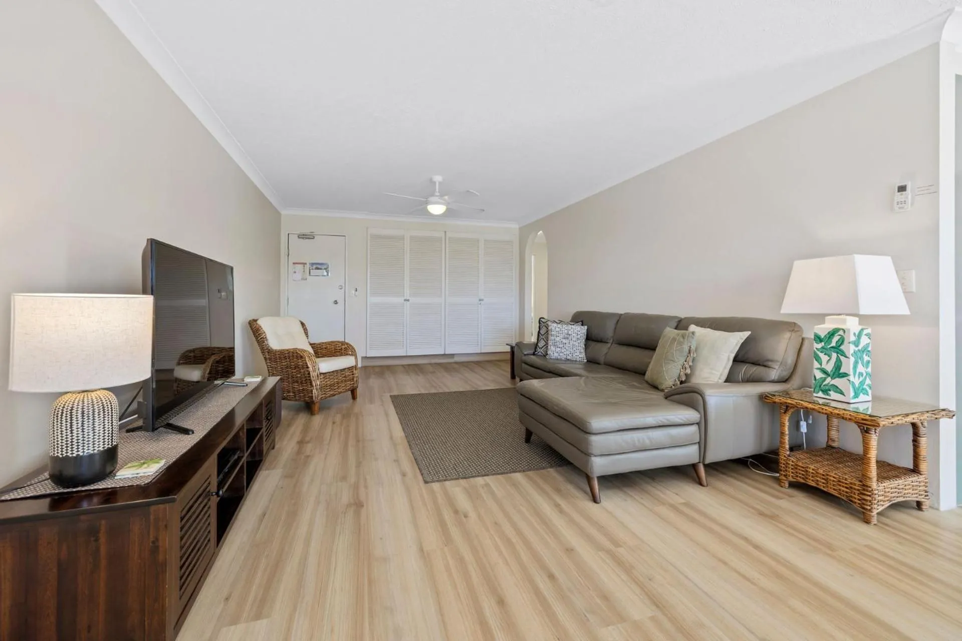 Sunrise by the Sea 1 - Oceanview Apartment