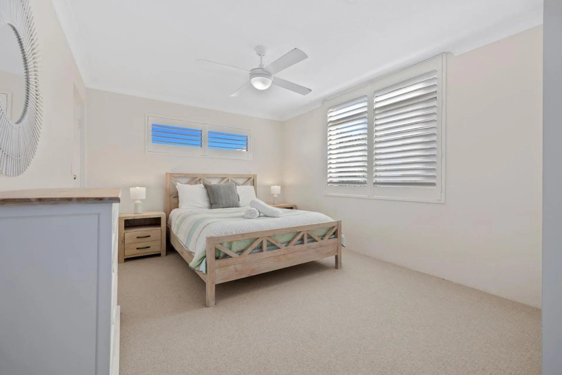 Bed in Sunrise by the Sea 1 - Oceanview Apartment