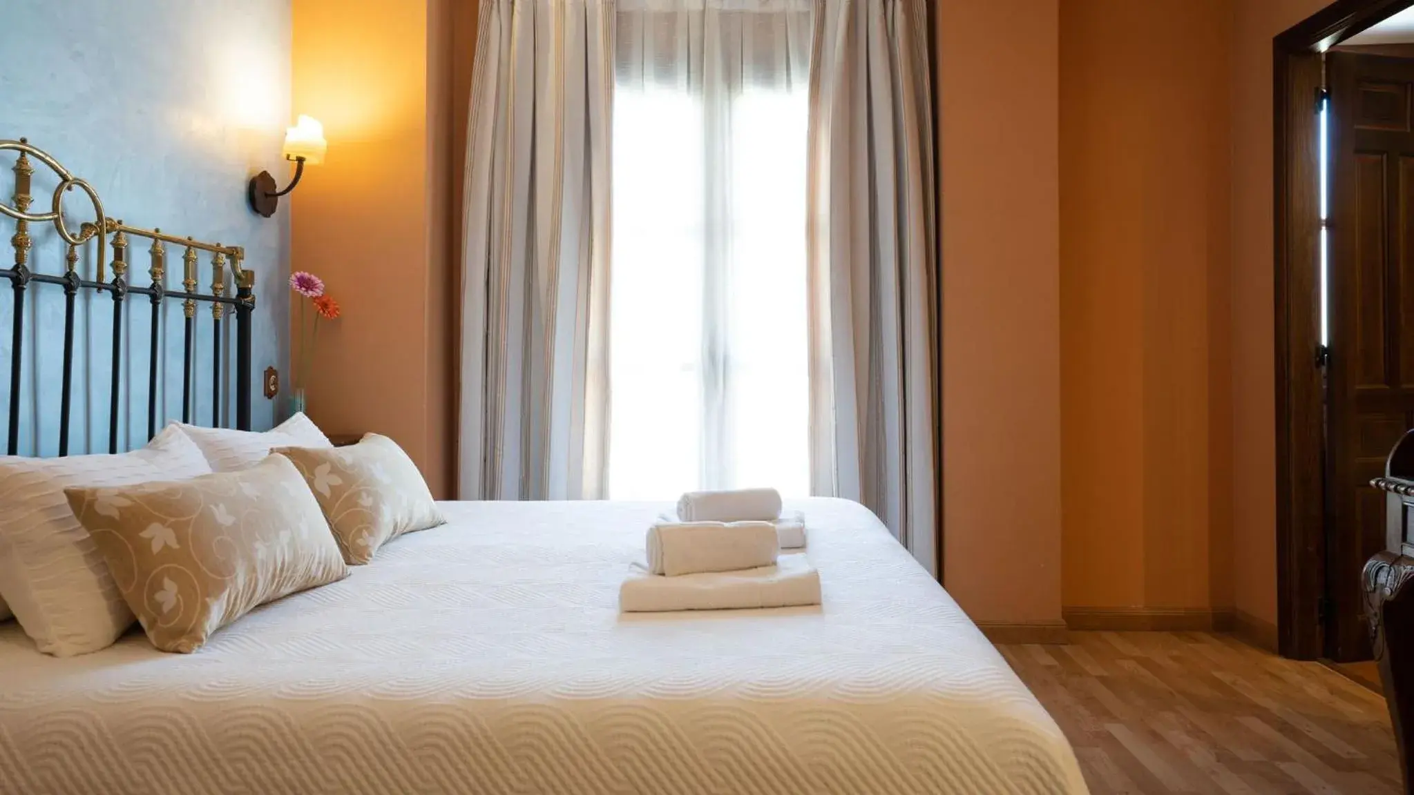 Double Room in Hospederia Princesa Elima Double Room in Hospederia Princesa Elima