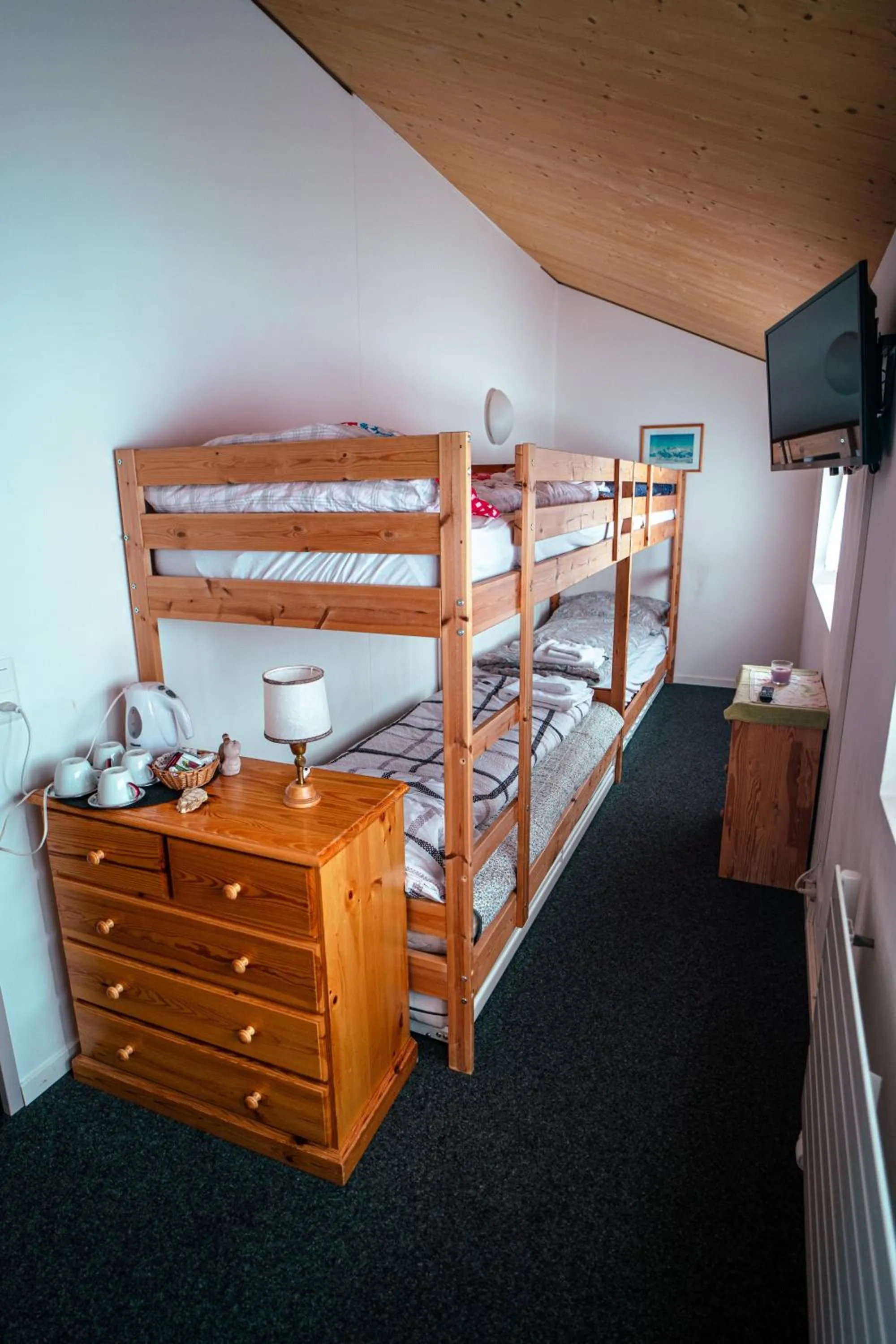 TV and multimedia, Bed in Ospizio La Veduta