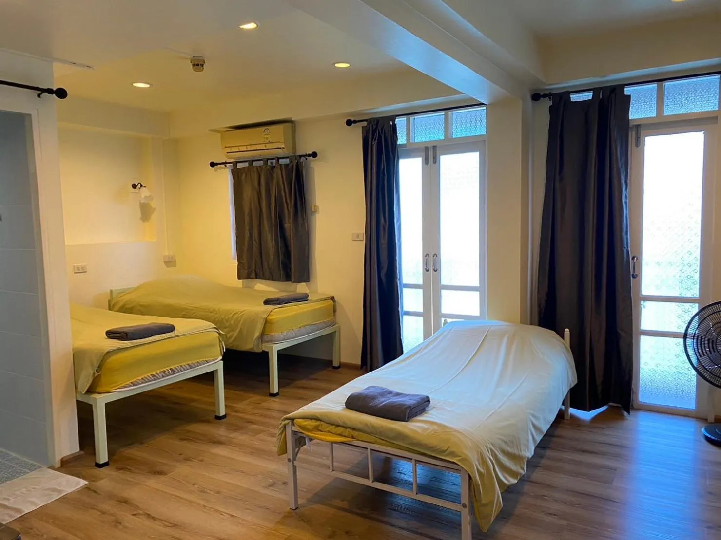 Bed in Roof View Place