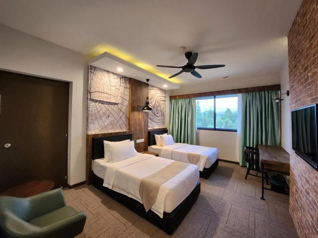 Bed in Perkasa Hotel Mt Kinabalu