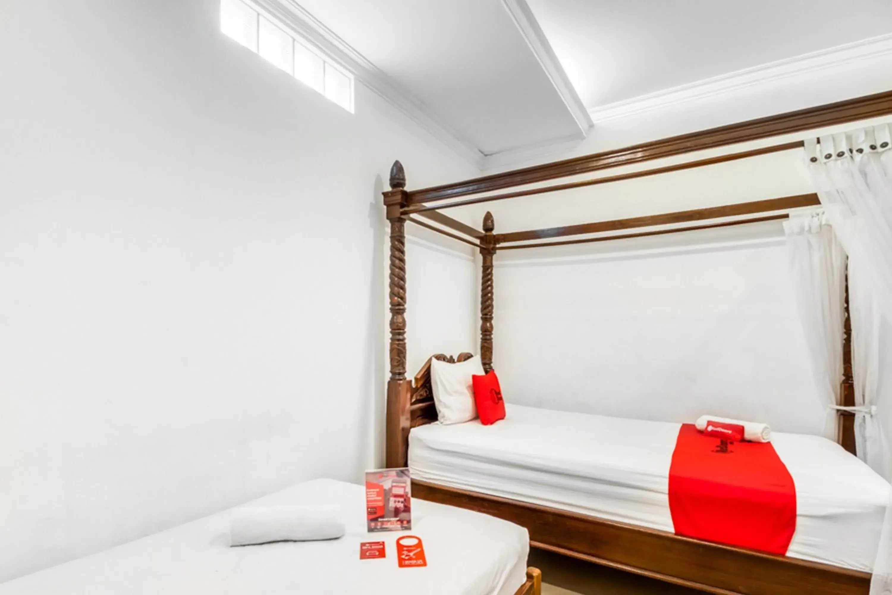 Bed in RedDoorz Plus near Lempuyangan Station 4 Bed in RedDoorz Plus near Lempuyangan Station 4