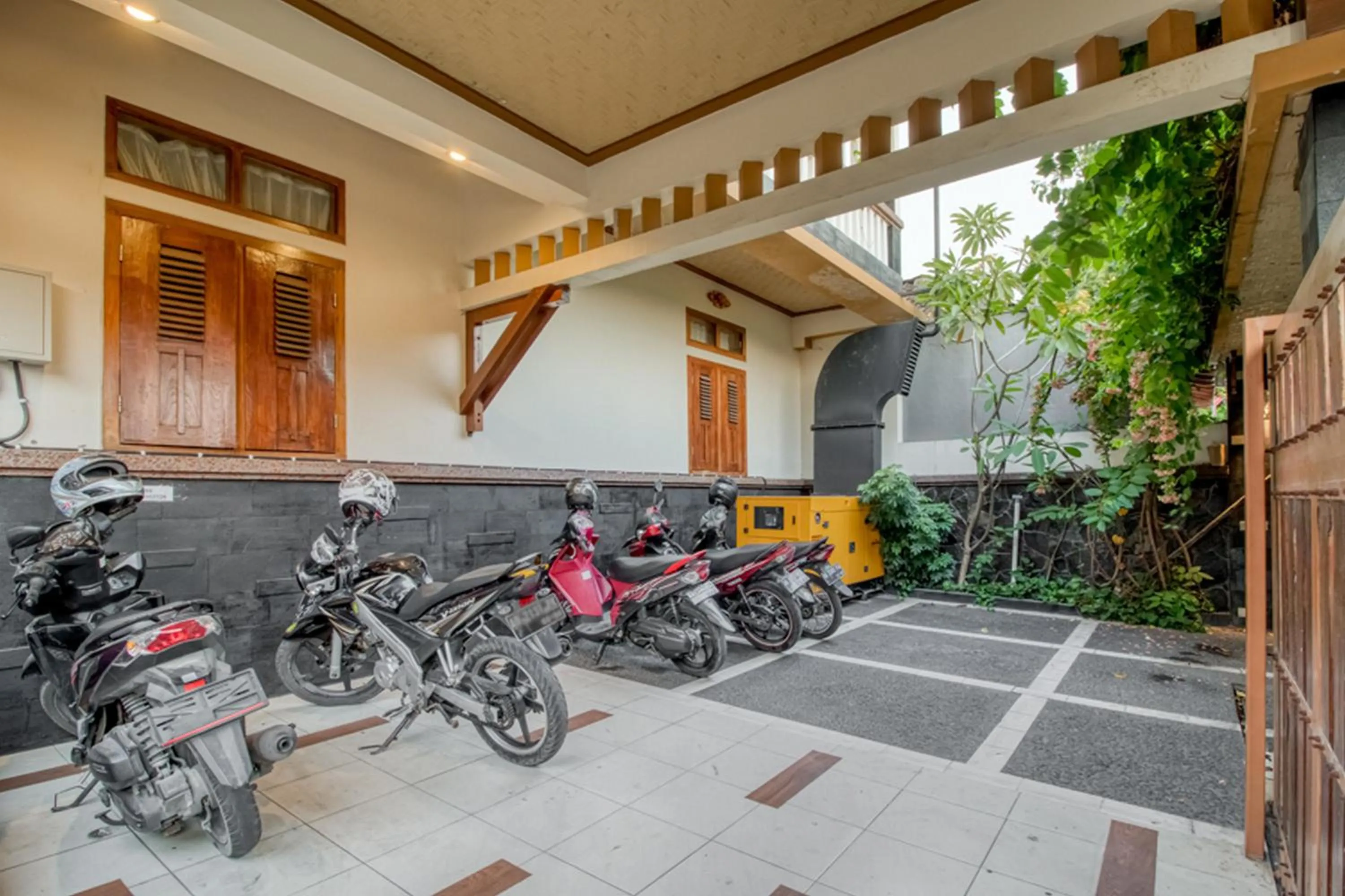 Facade/entrance in RedDoorz Plus near Lempuyangan Station 4