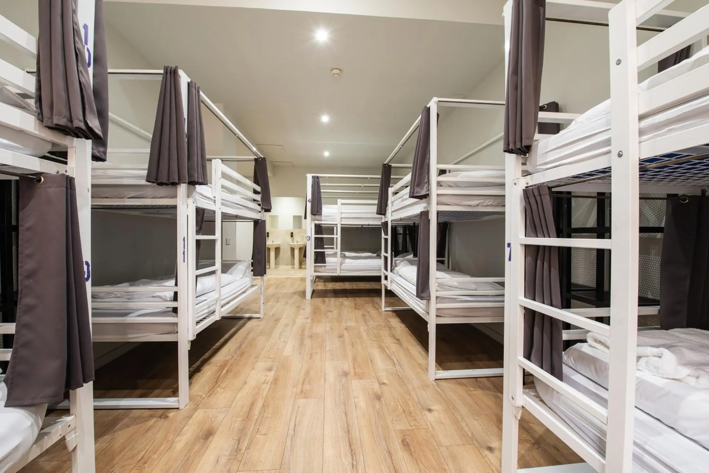 Bed in 12-Bed Mixed Dormitory Room in Smart City Hostels by Safestay, Edinburgh Bed in 12-Bed Mixed Dormitory Room in Smart City Hostels by Safestay, Edinburgh