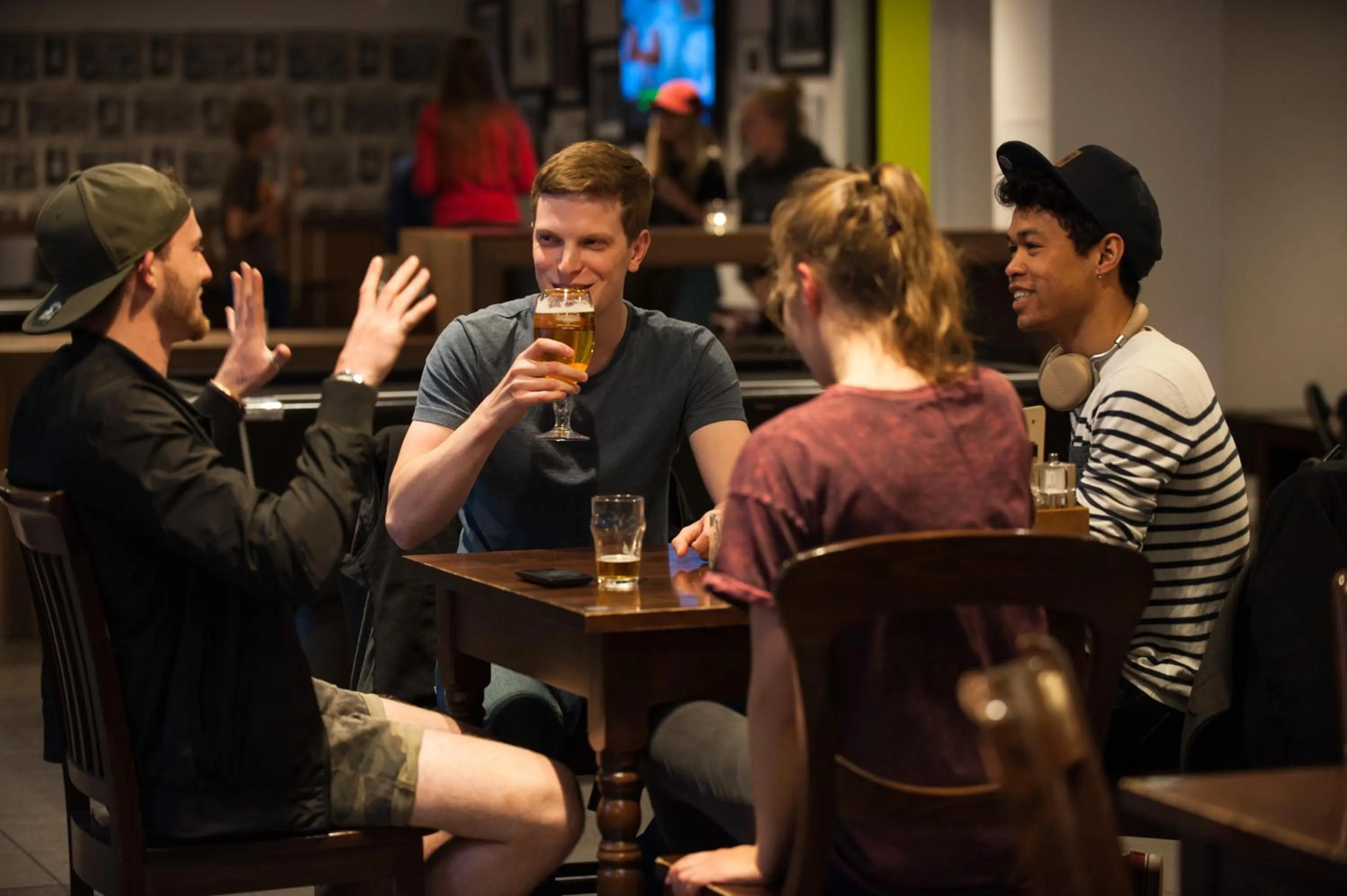 Lounge or bar, Guests in Smart City Hostels by Safestay, Edinburgh