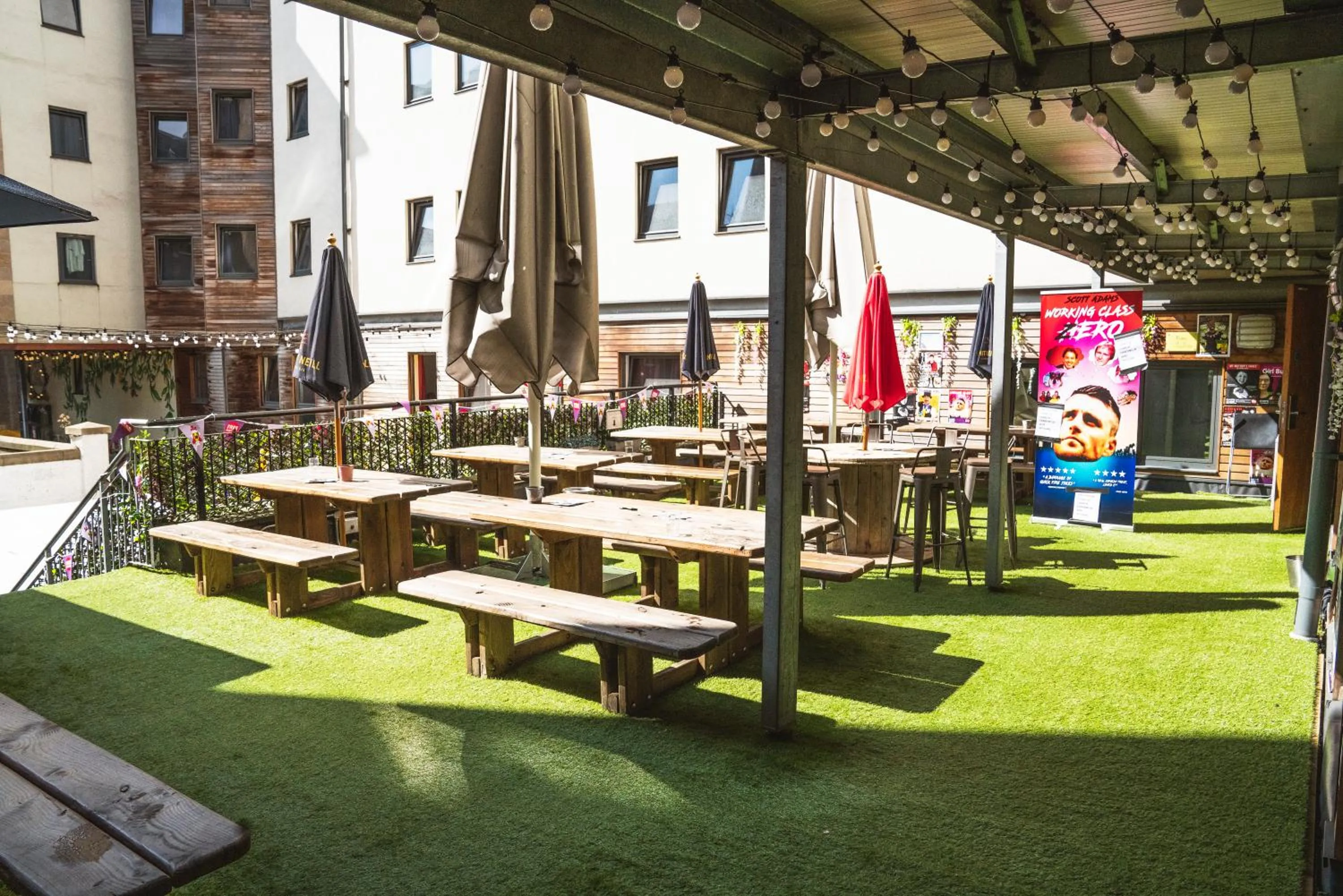 Patio in Smart City Hostels by Safestay, Edinburgh