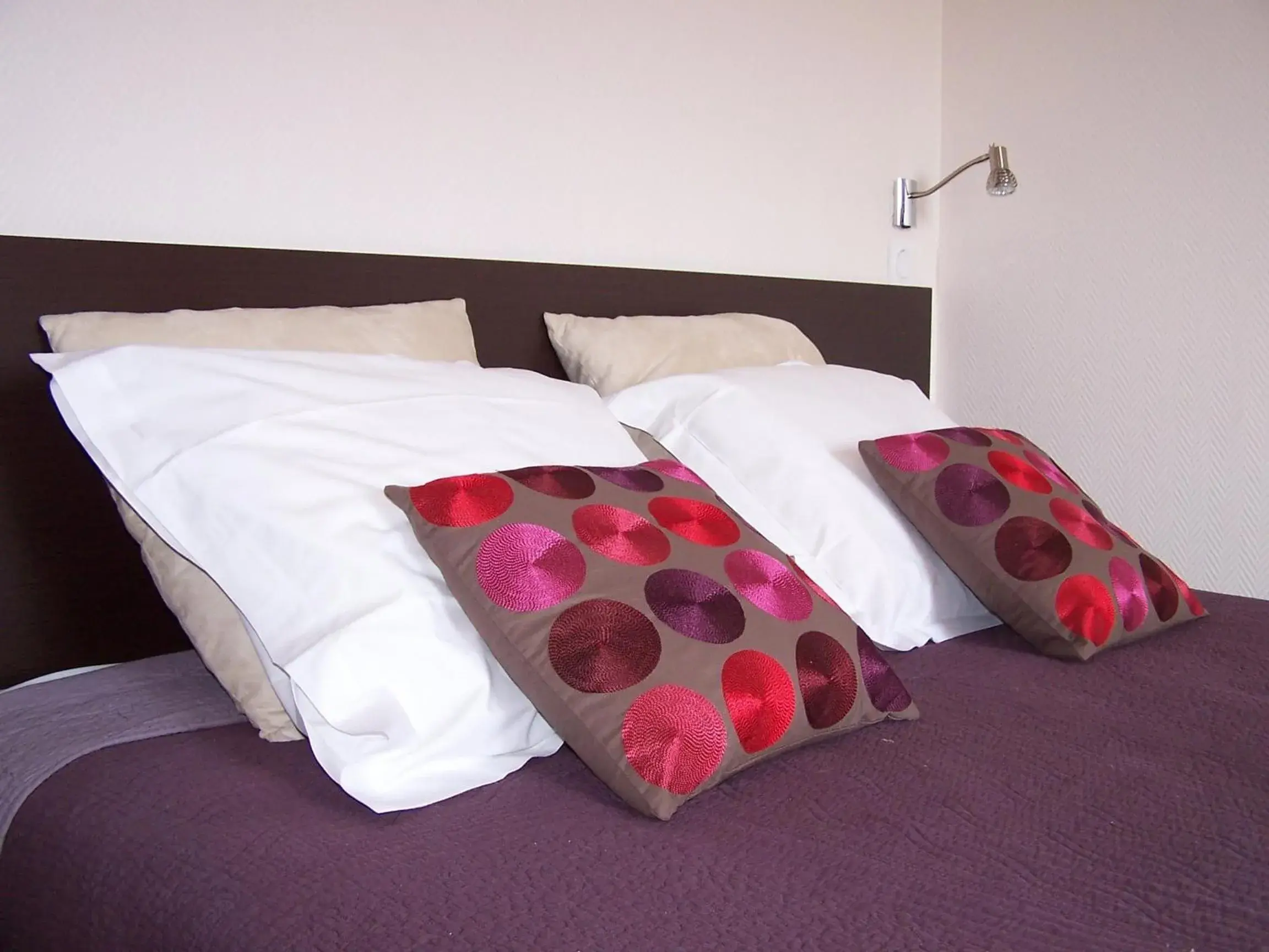 Bed in Logis Hôtel Le Jabron Bed in Logis Hôtel Le Jabron