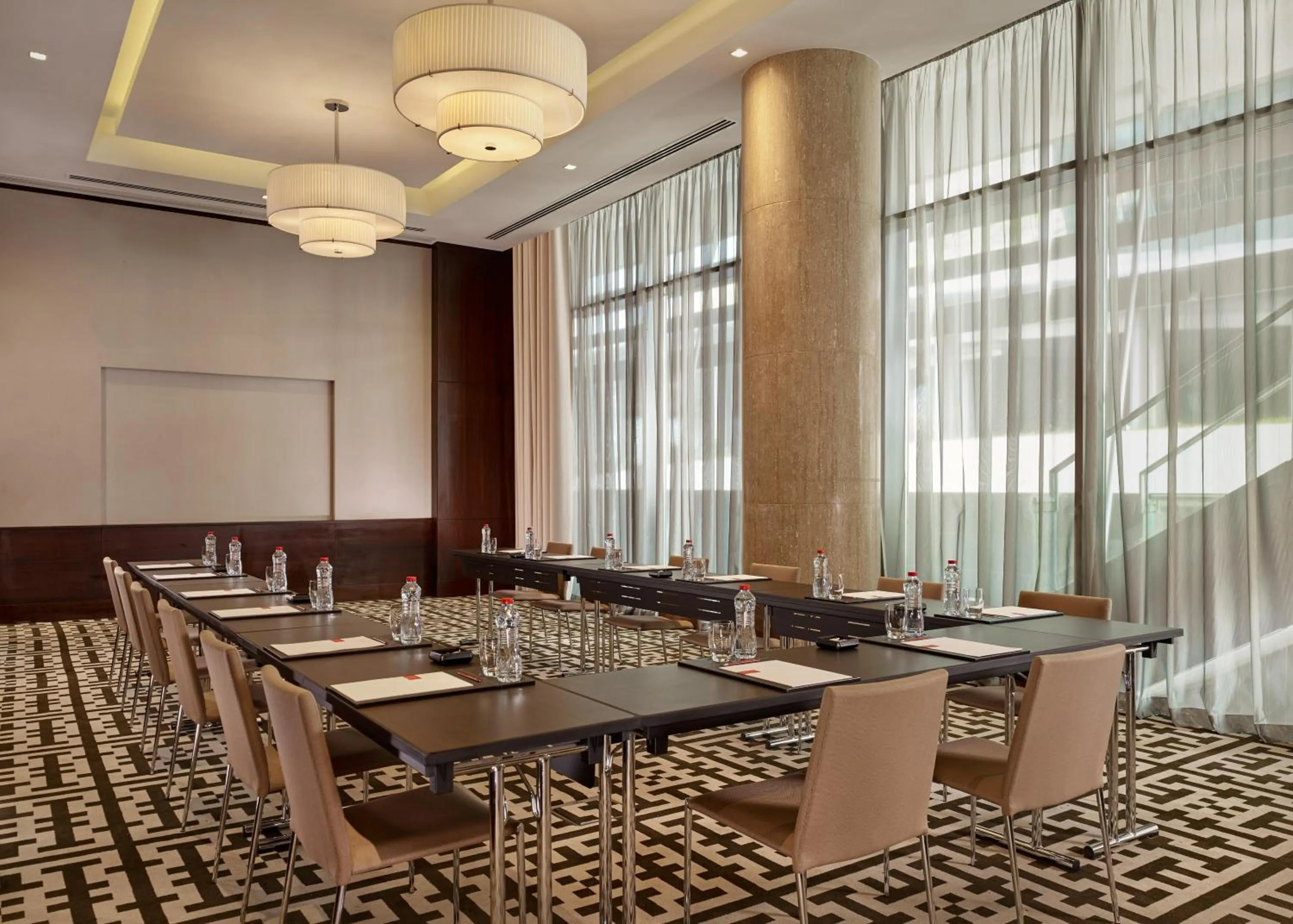 Meeting/conference room in Grand Hyatt Abu Dhabi Hotel & Residences Emirates Pearl