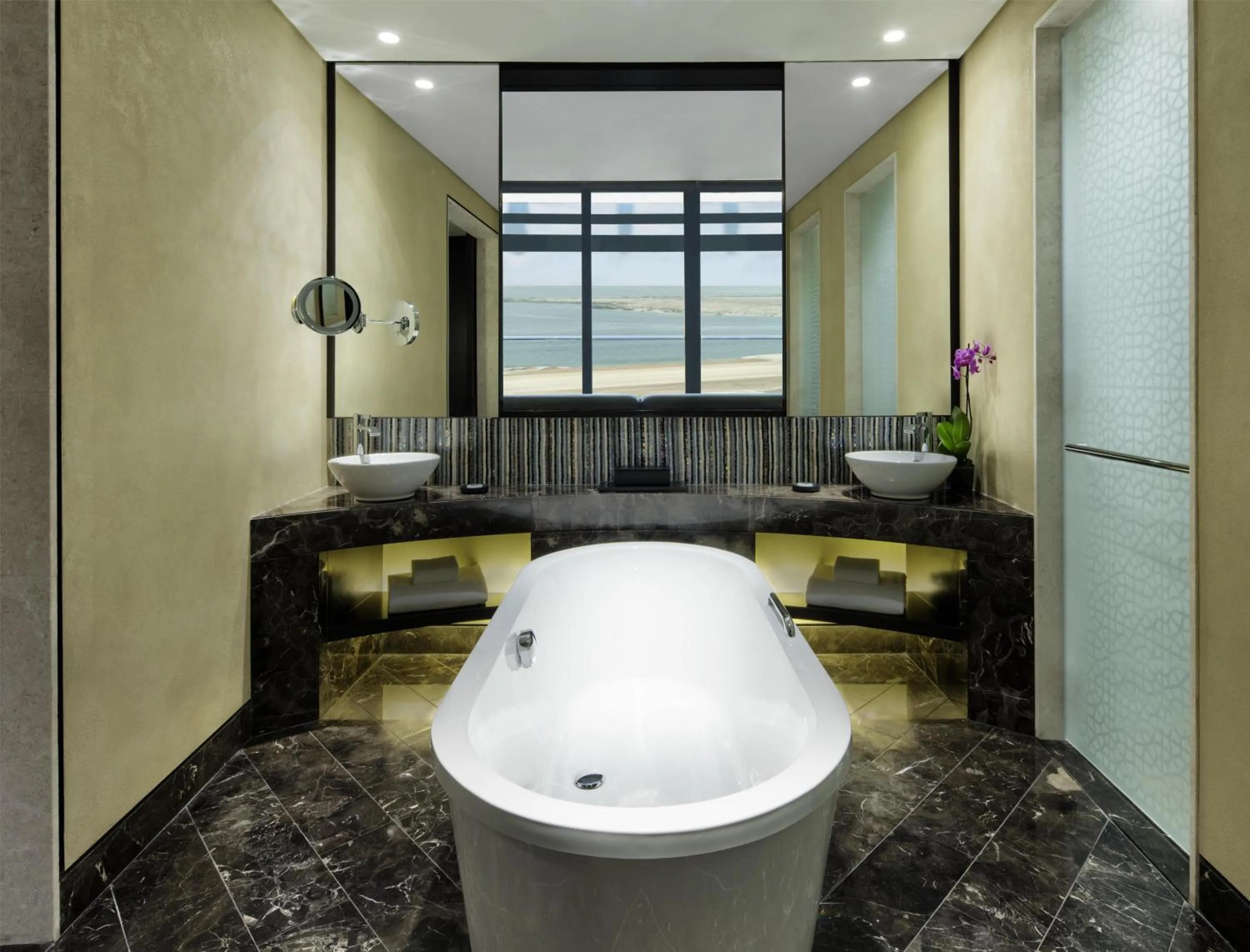 Bathroom in Grand Hyatt Abu Dhabi Hotel & Residences Emirates Pearl