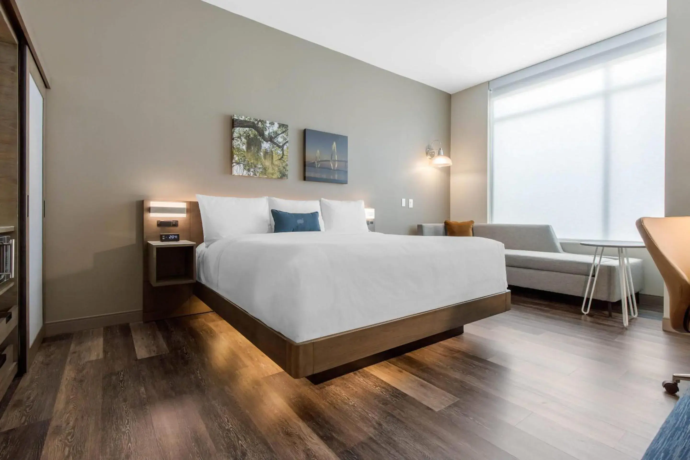 Bedroom, Bed in Cambria Hotel Mount Pleasant - Charleston Bedroom, Bed in Cambria Hotel Mount Pleasant - Charleston