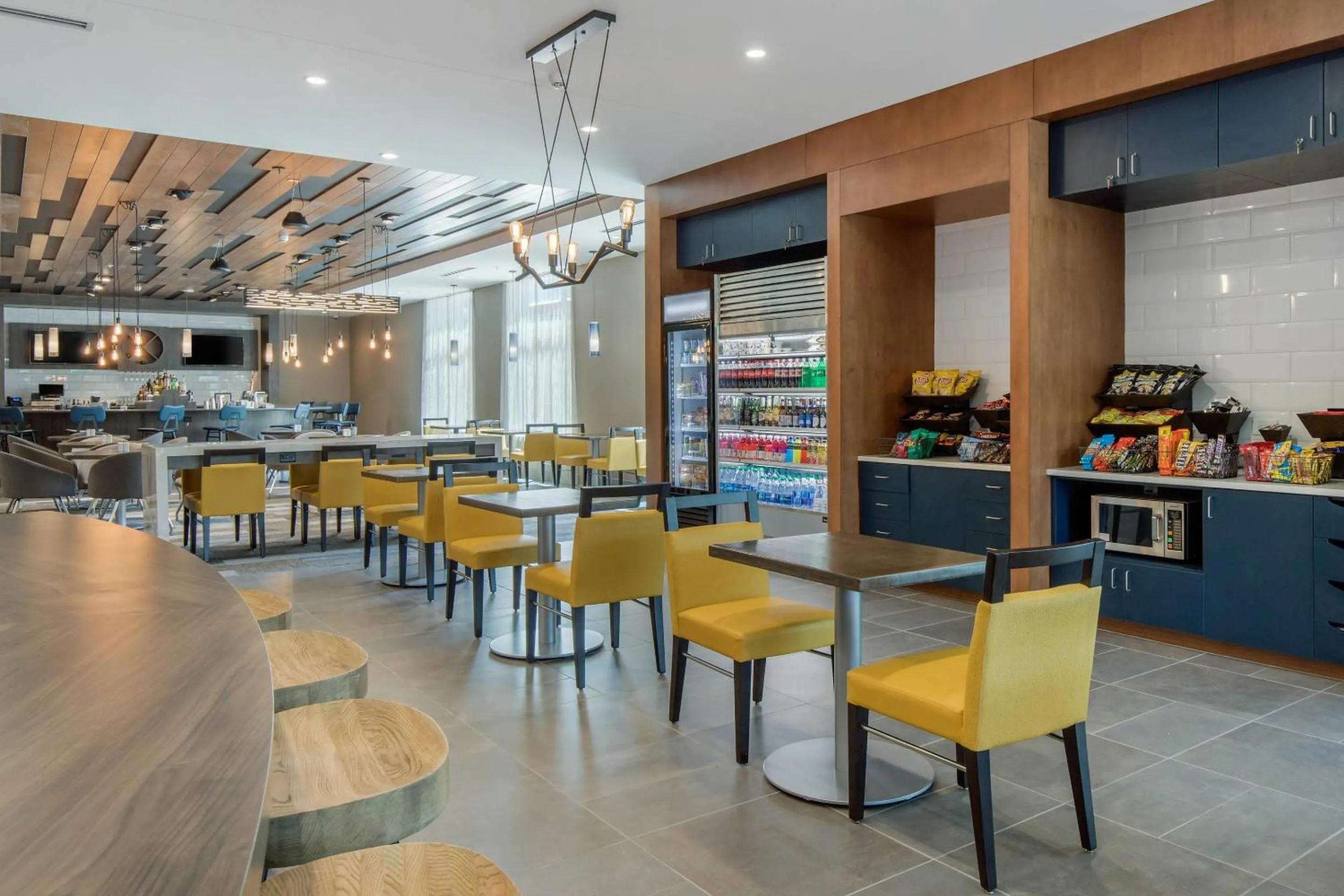 Breakfast in Cambria Hotel Mount Pleasant - Charleston