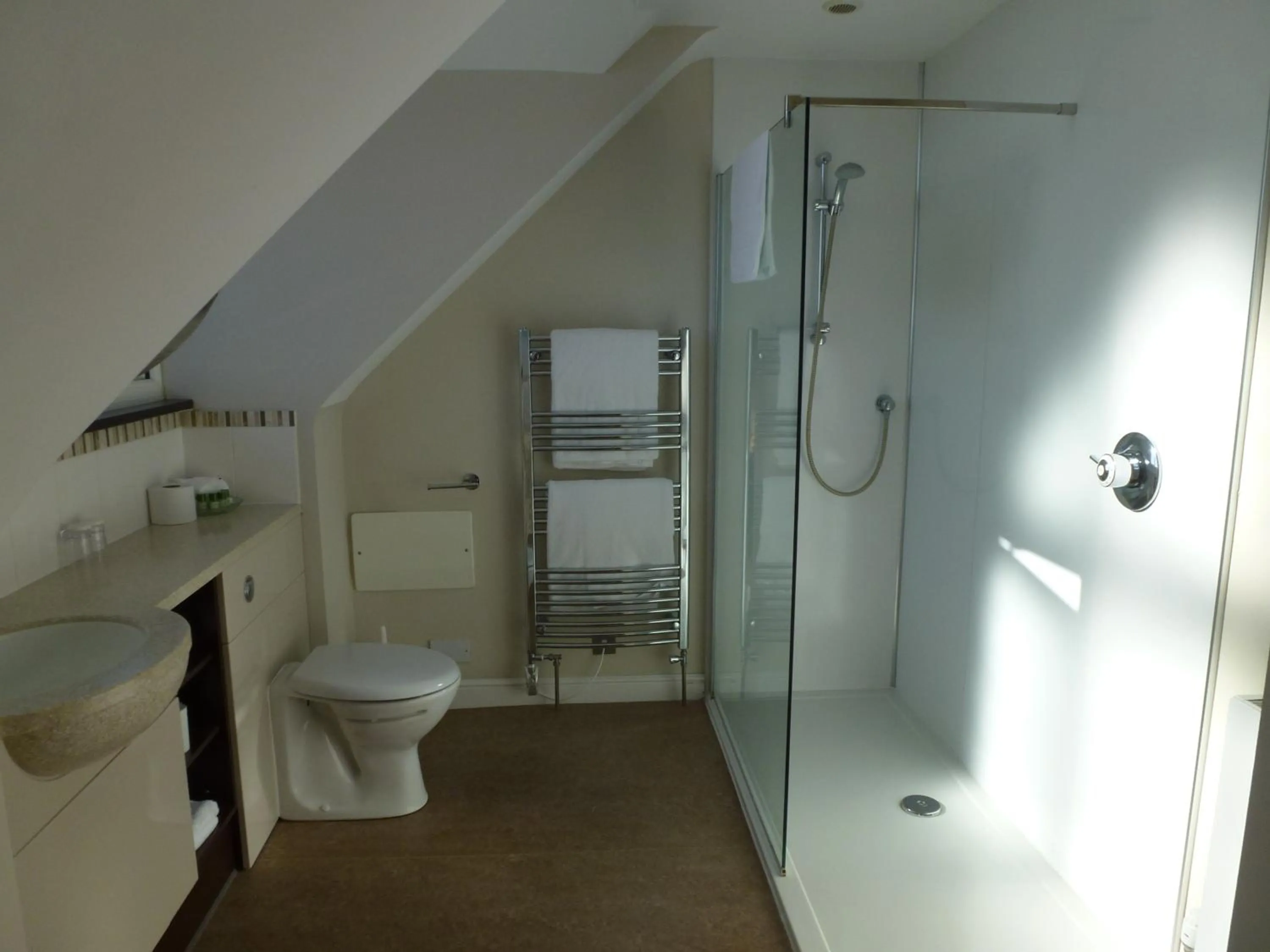 Bathroom in Boathouse Hotel