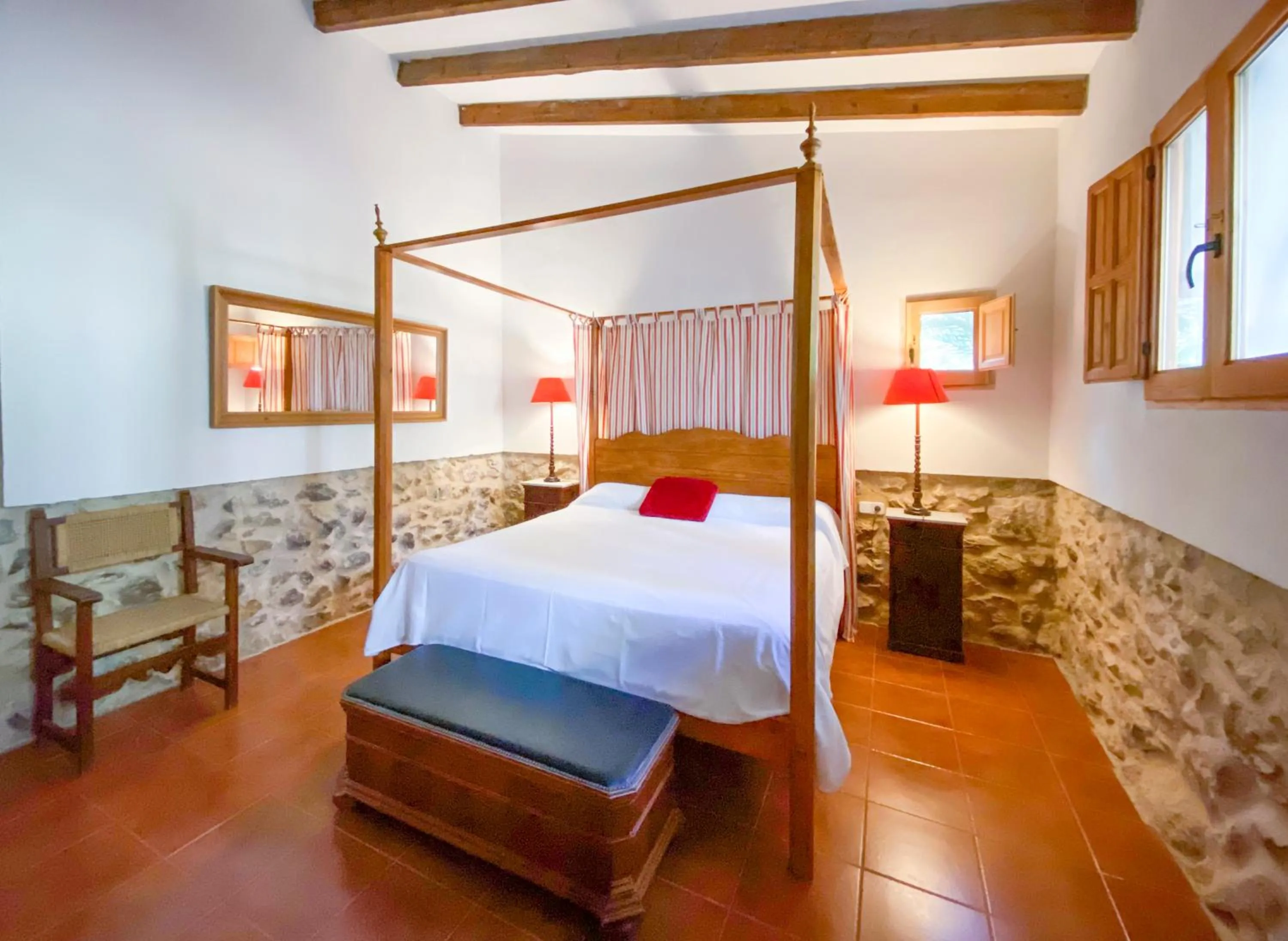 Photo of the whole room, Bed in Finca Son Pont