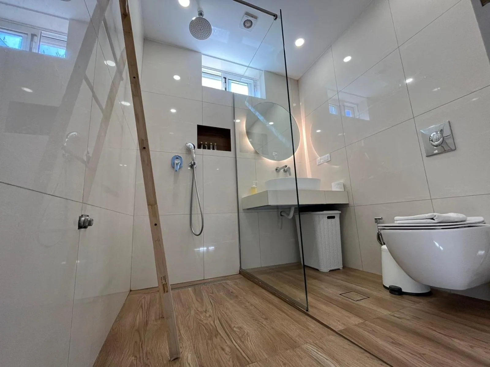 Shower in Villas Margaris