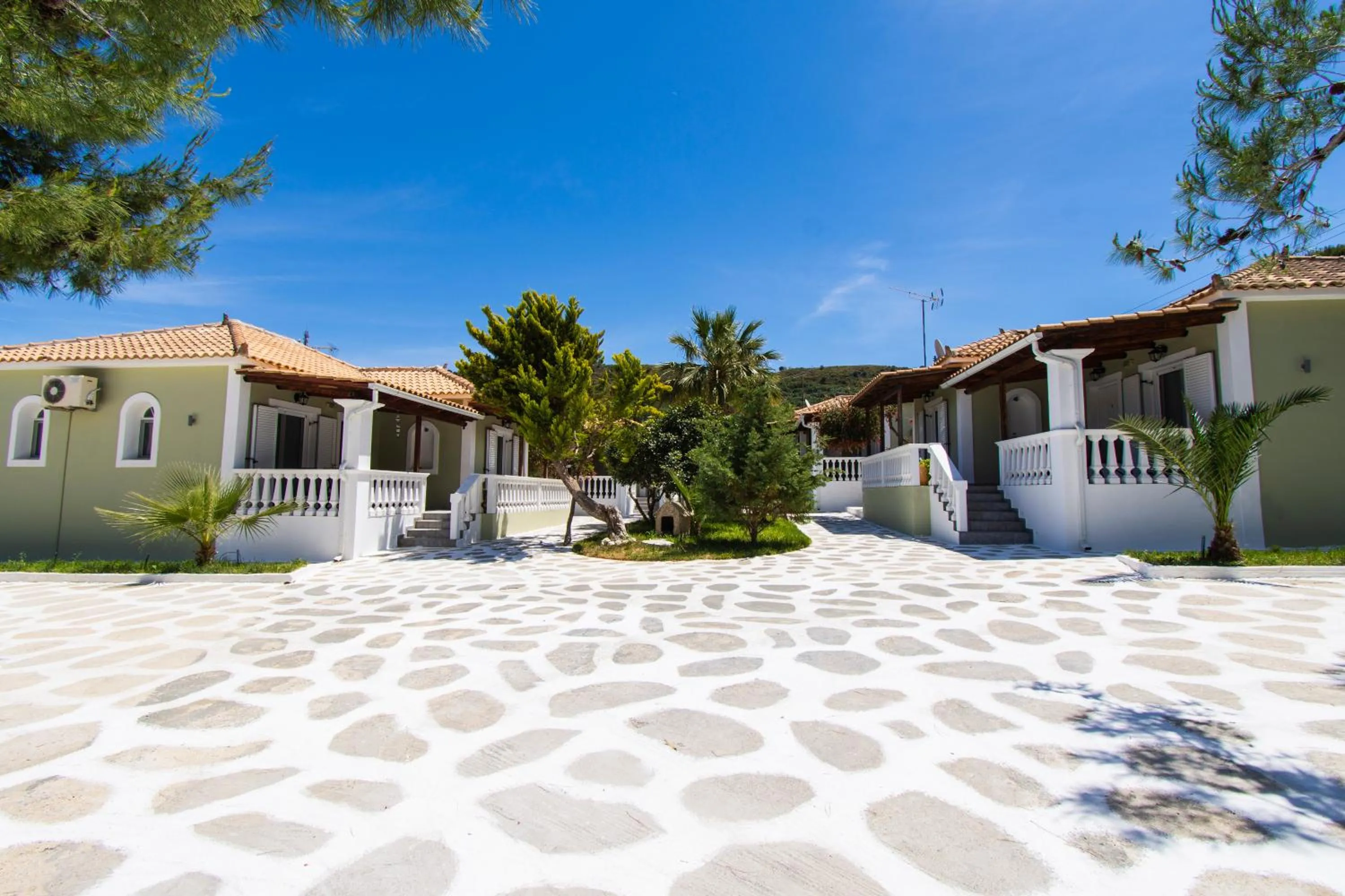 Facade/entrance in Villas Margaris