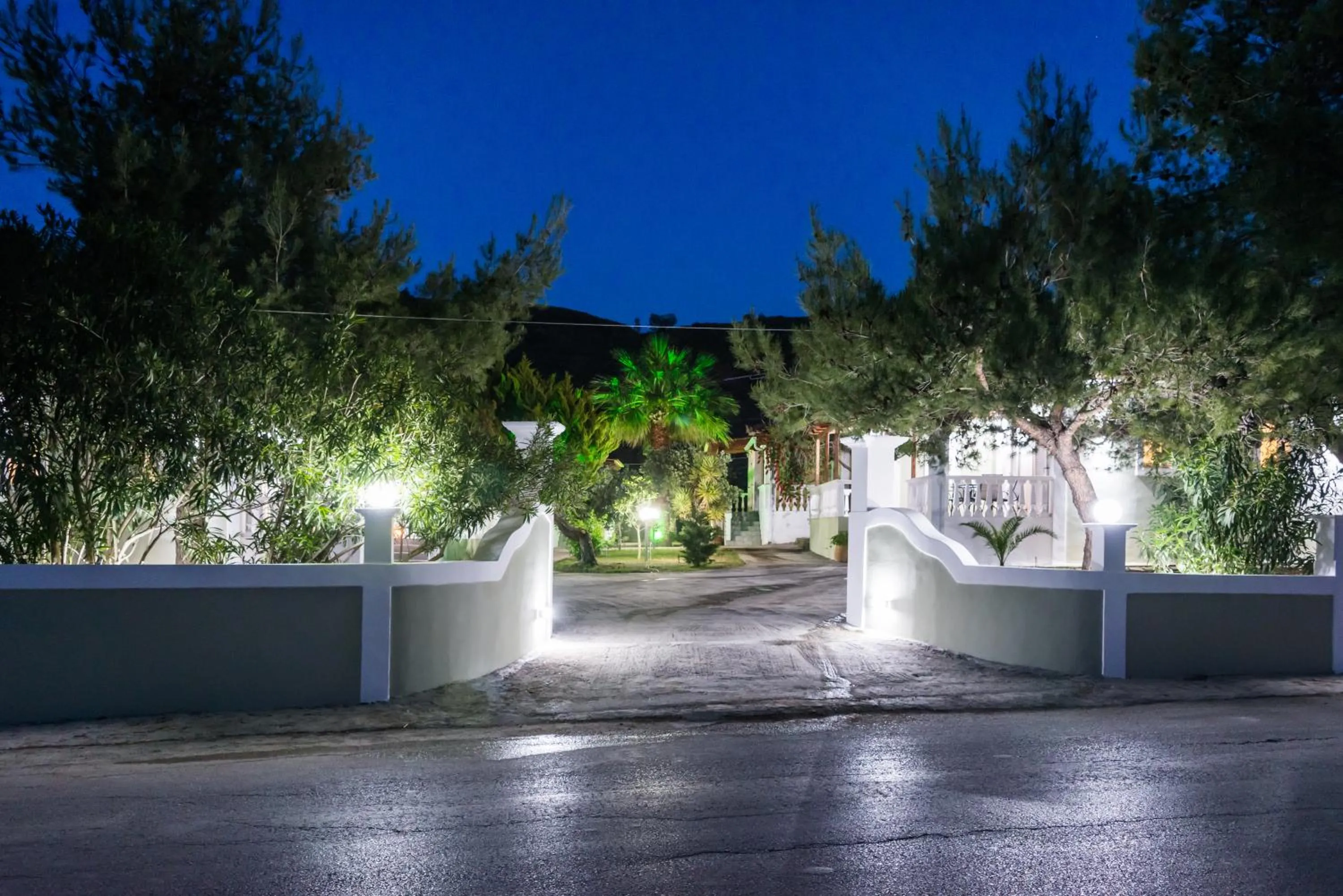 Facade/entrance in Villas Margaris