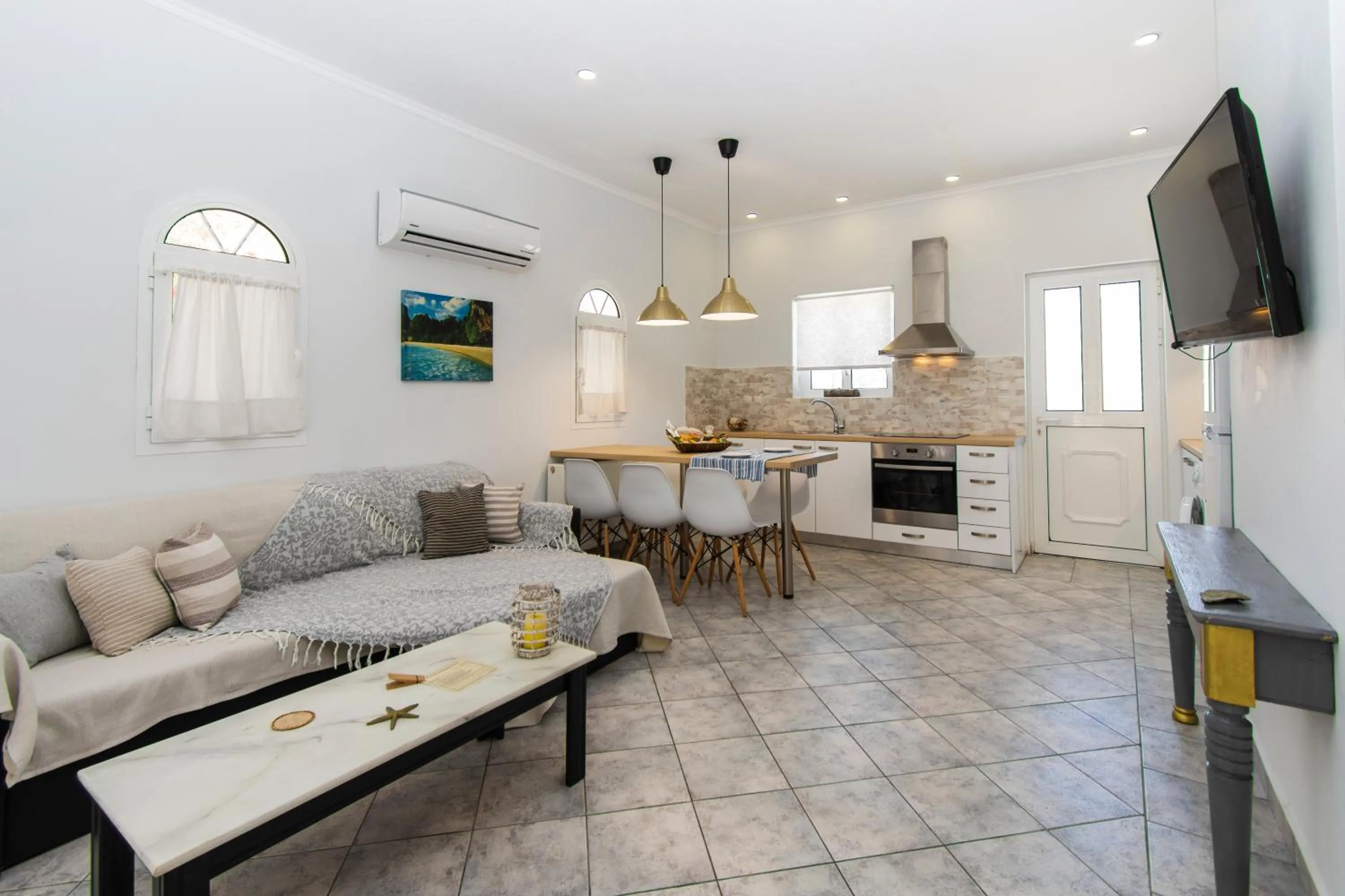 Kitchen or kitchenette in Villas Margaris