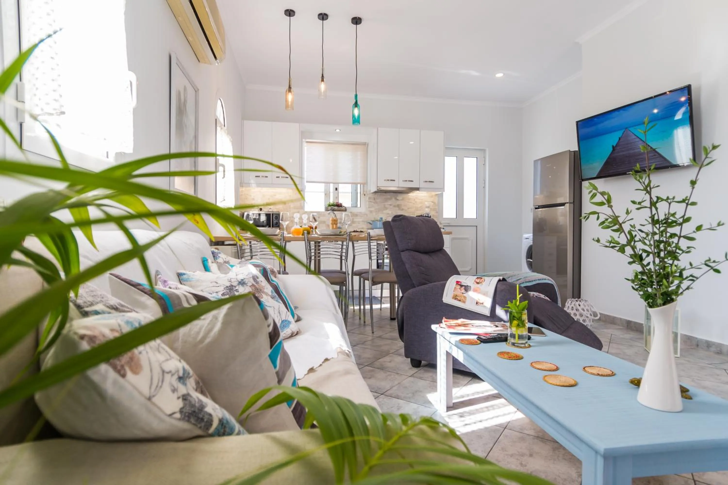 Coffee/tea facilities in Villas Margaris