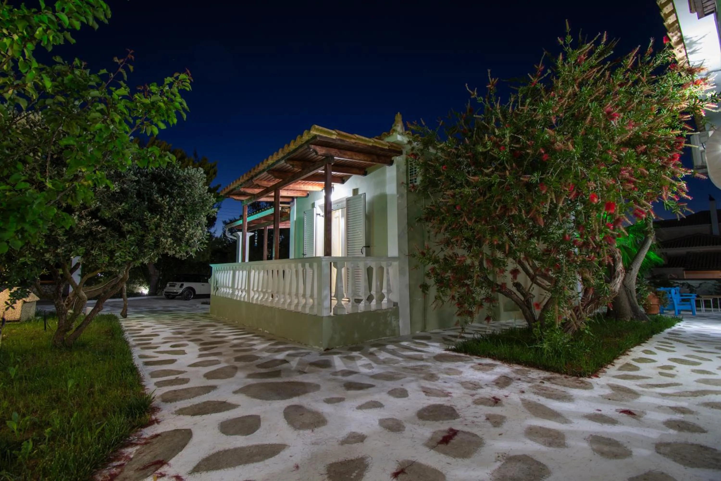 Property building in Villas Margaris