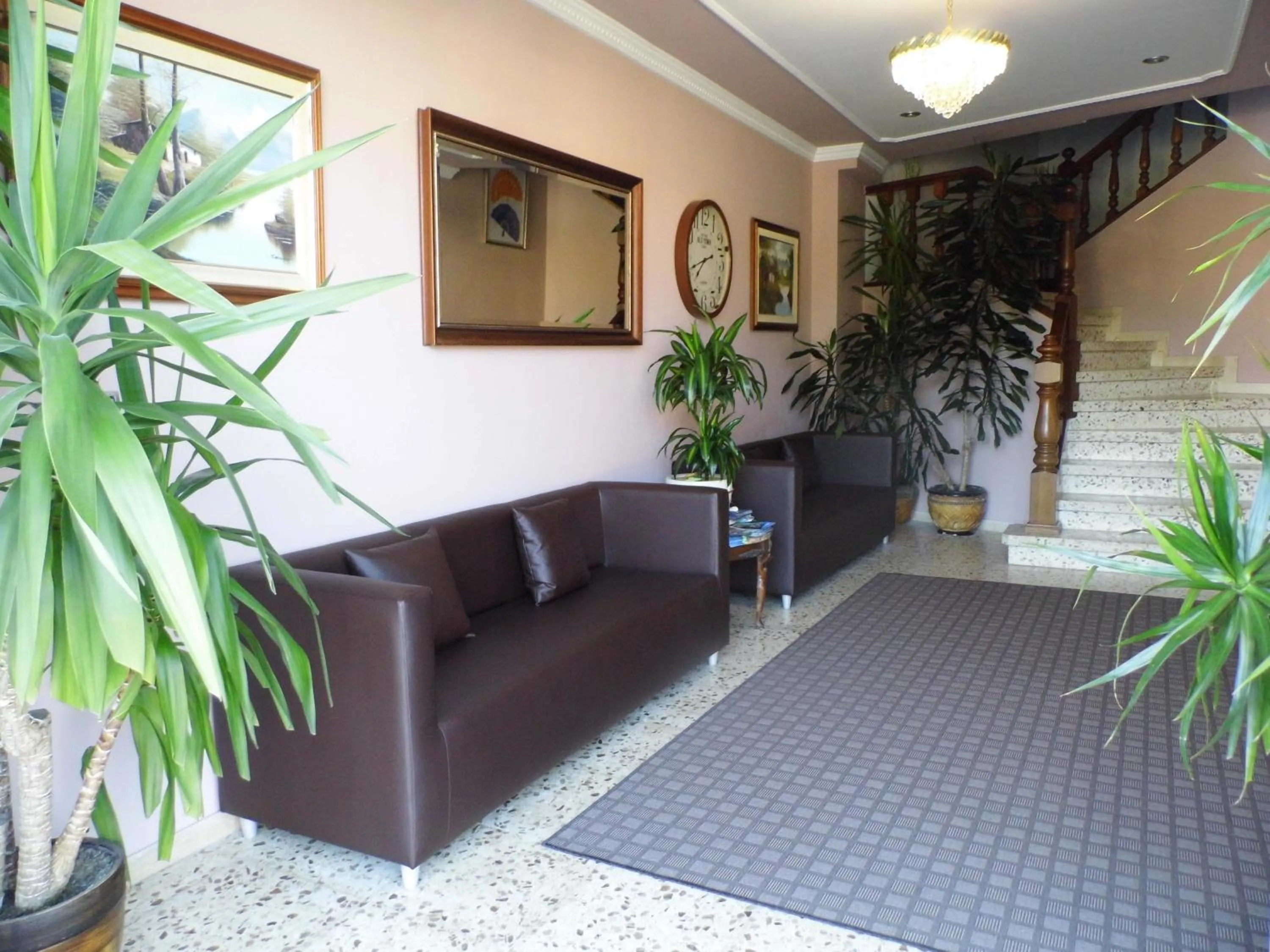 Lobby or reception in Hotel Arboleda