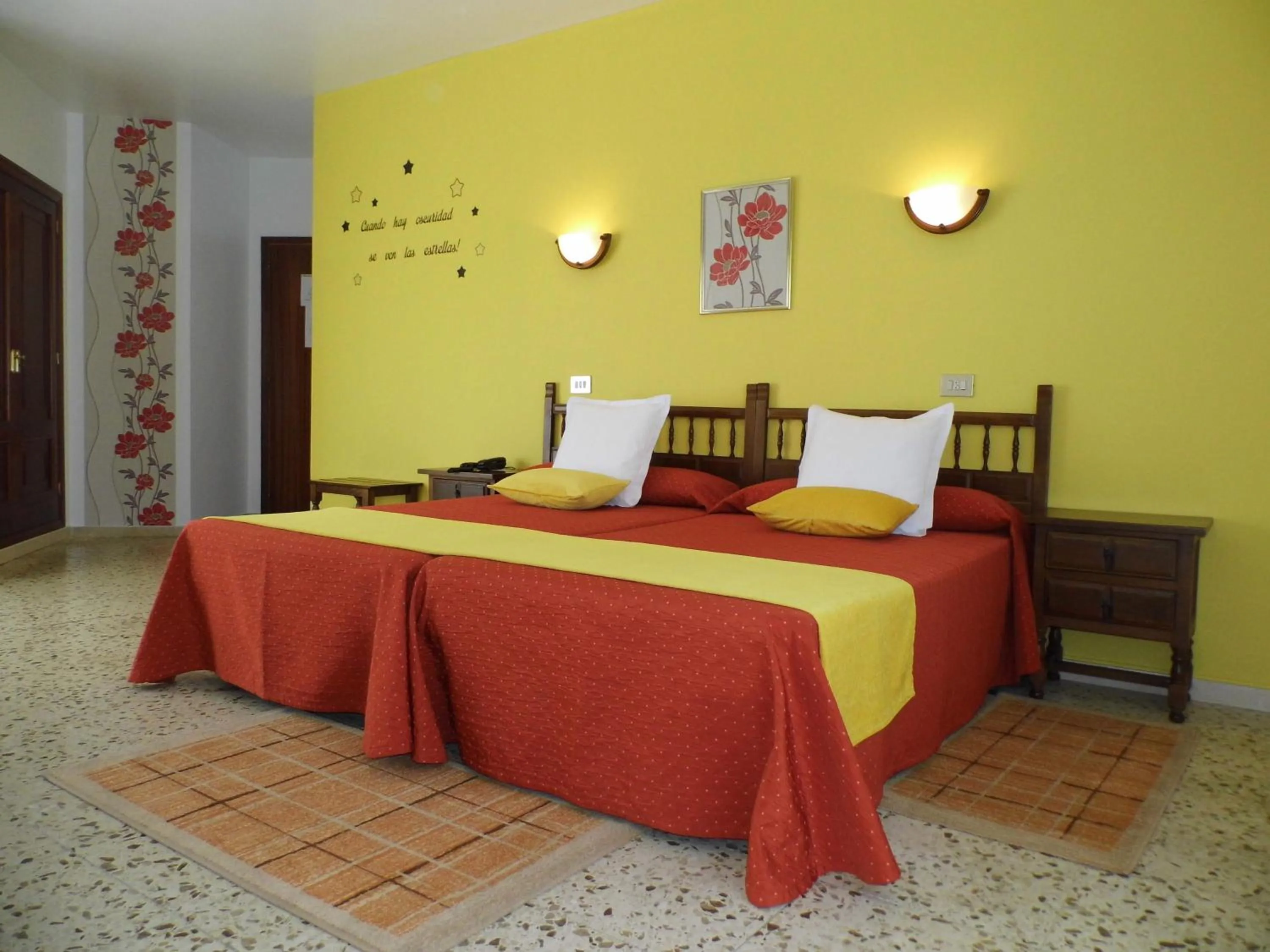 Bedroom, Bed in Hotel Arboleda