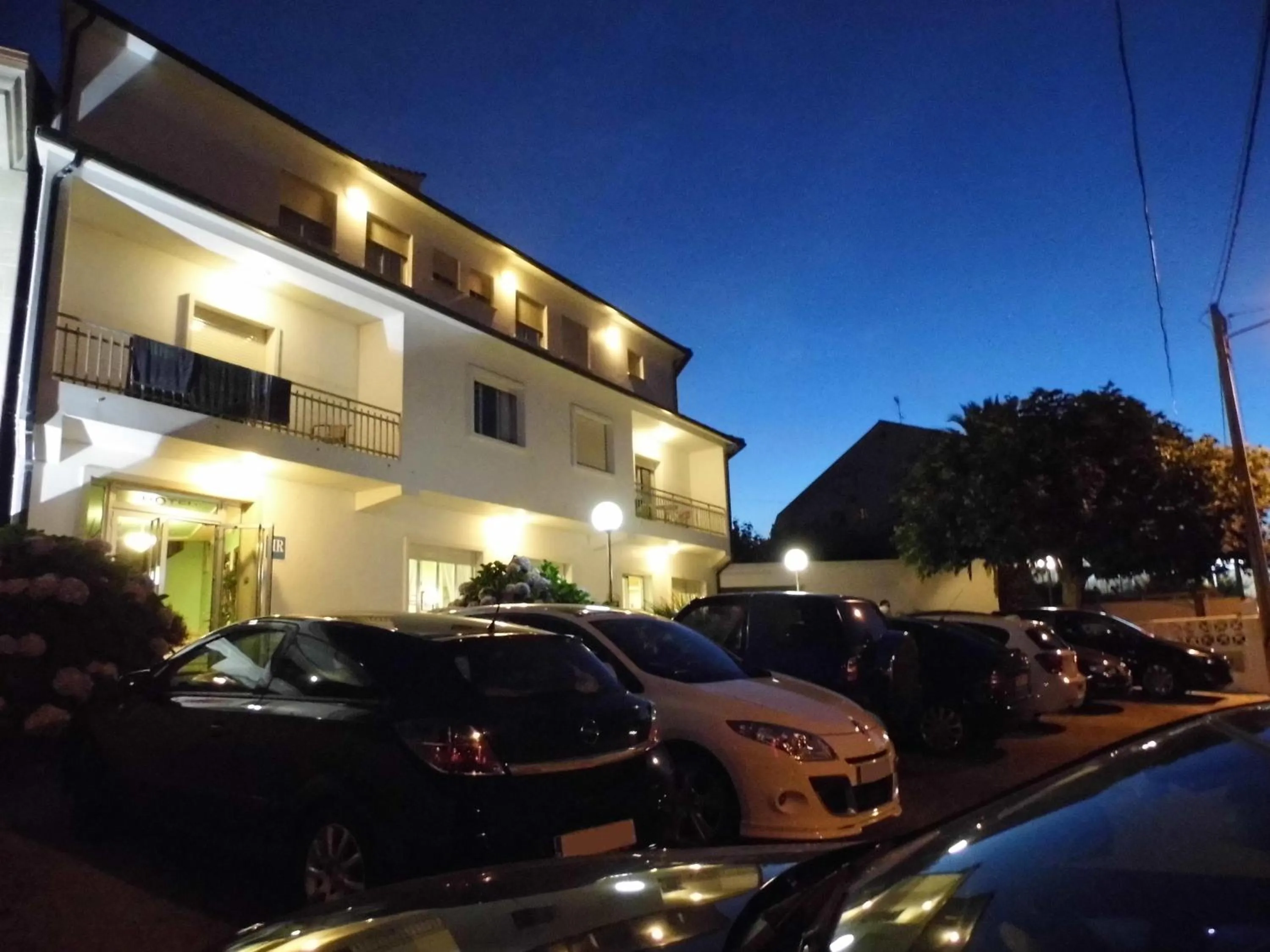 Facade/entrance in Hotel Arboleda