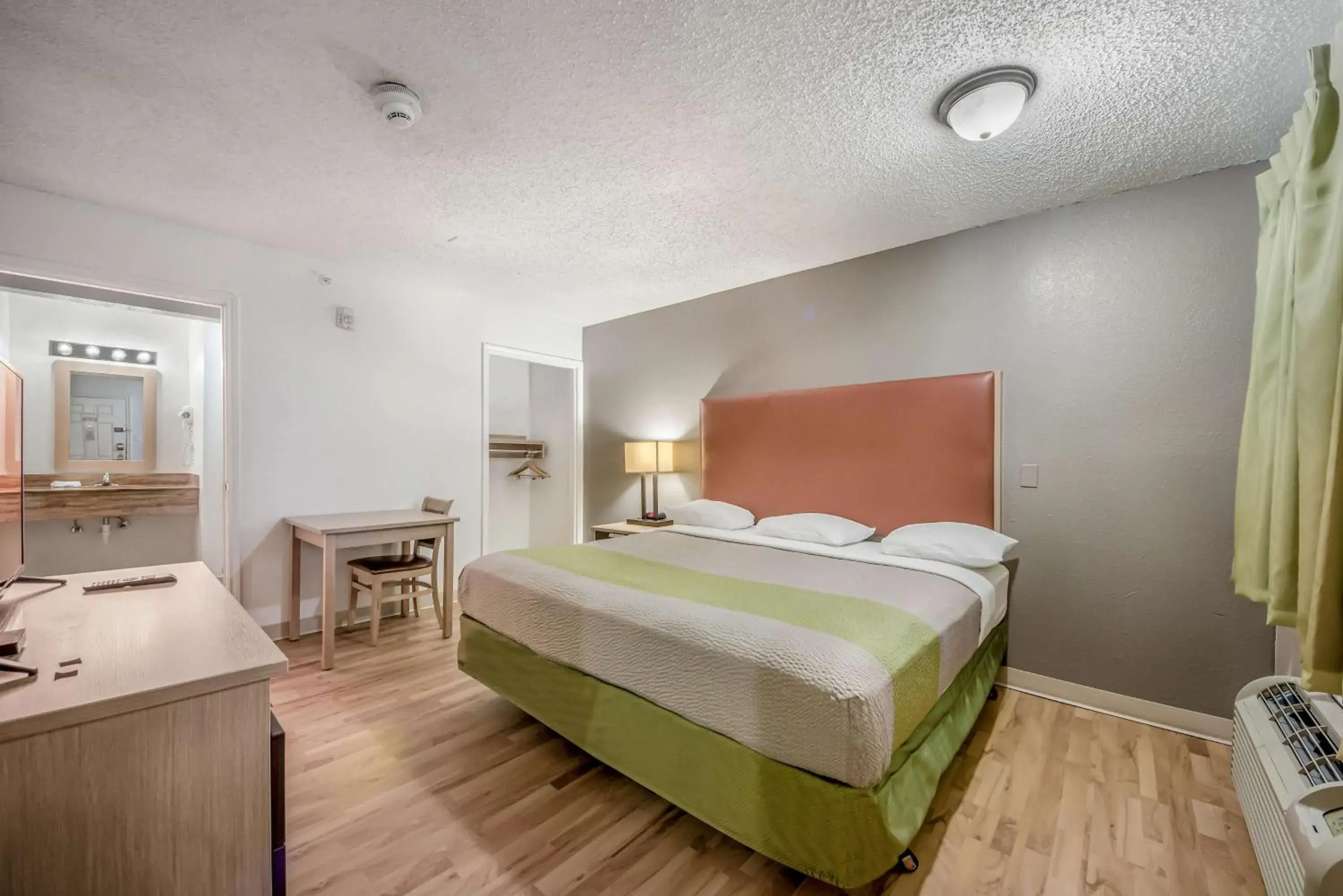 Bedroom, Bed in Studio 6-Corpus Christi, TX - North Bedroom, Bed in Studio 6-Corpus Christi, TX - North