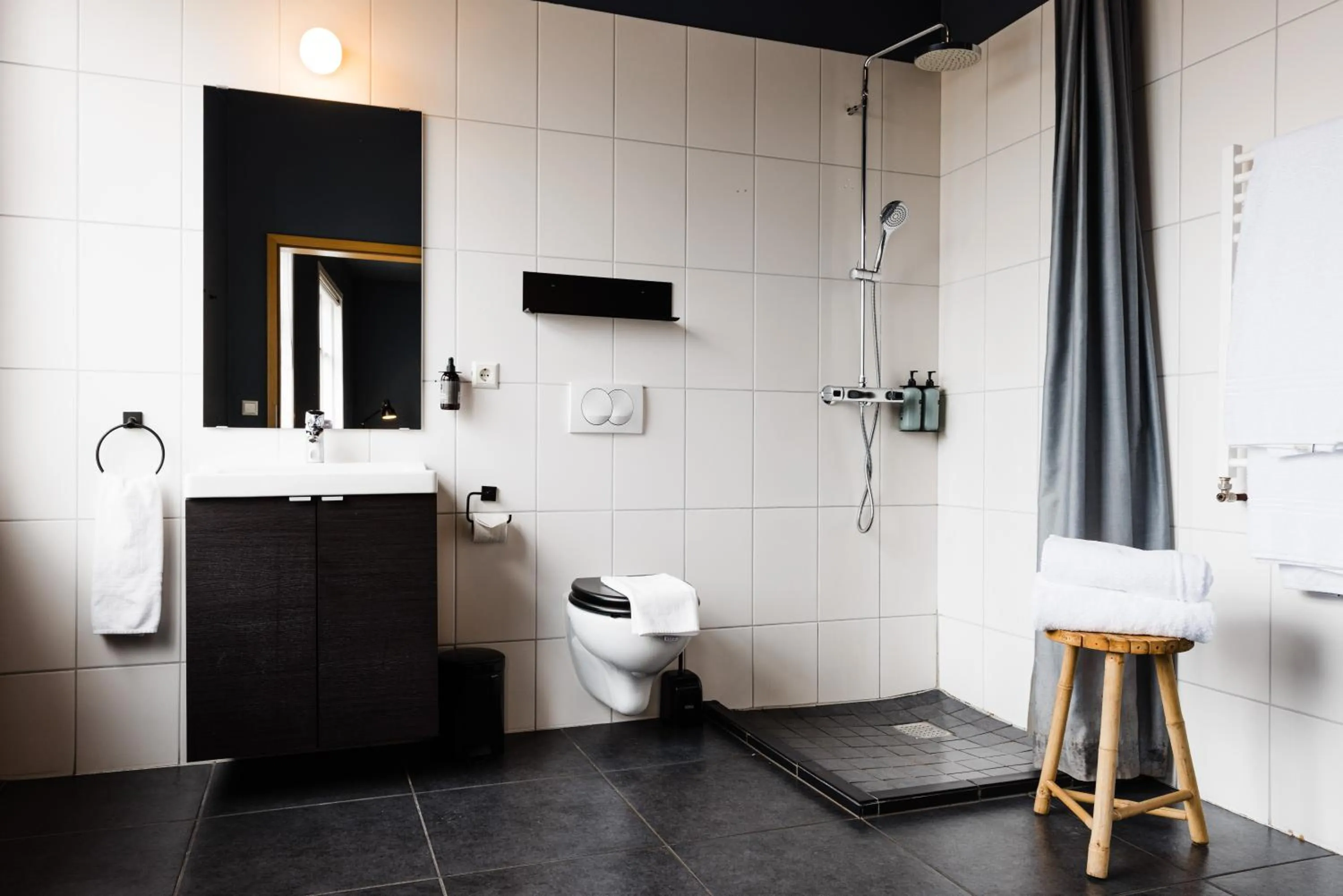 Bathroom in Rey Apartments