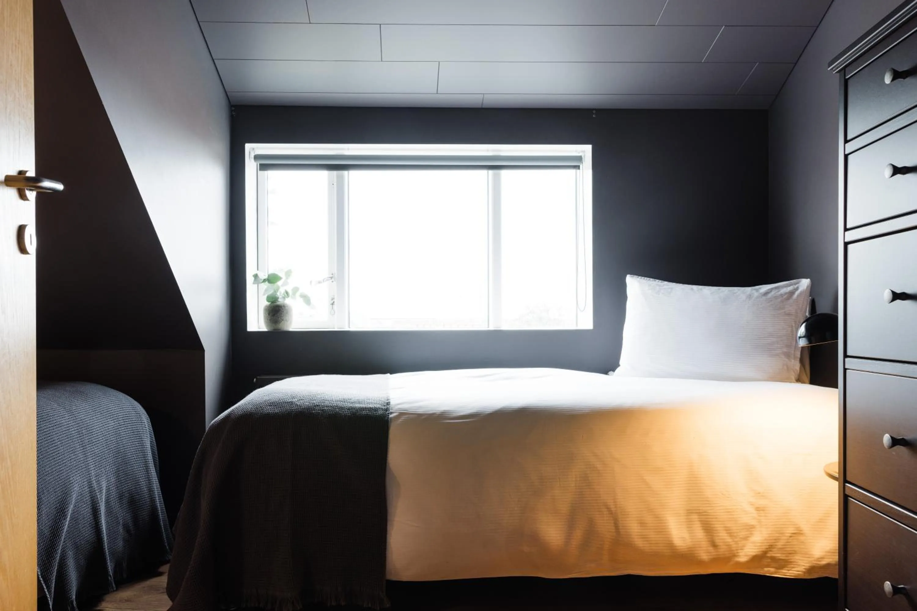 Bedroom, Bed in Rey Apartments