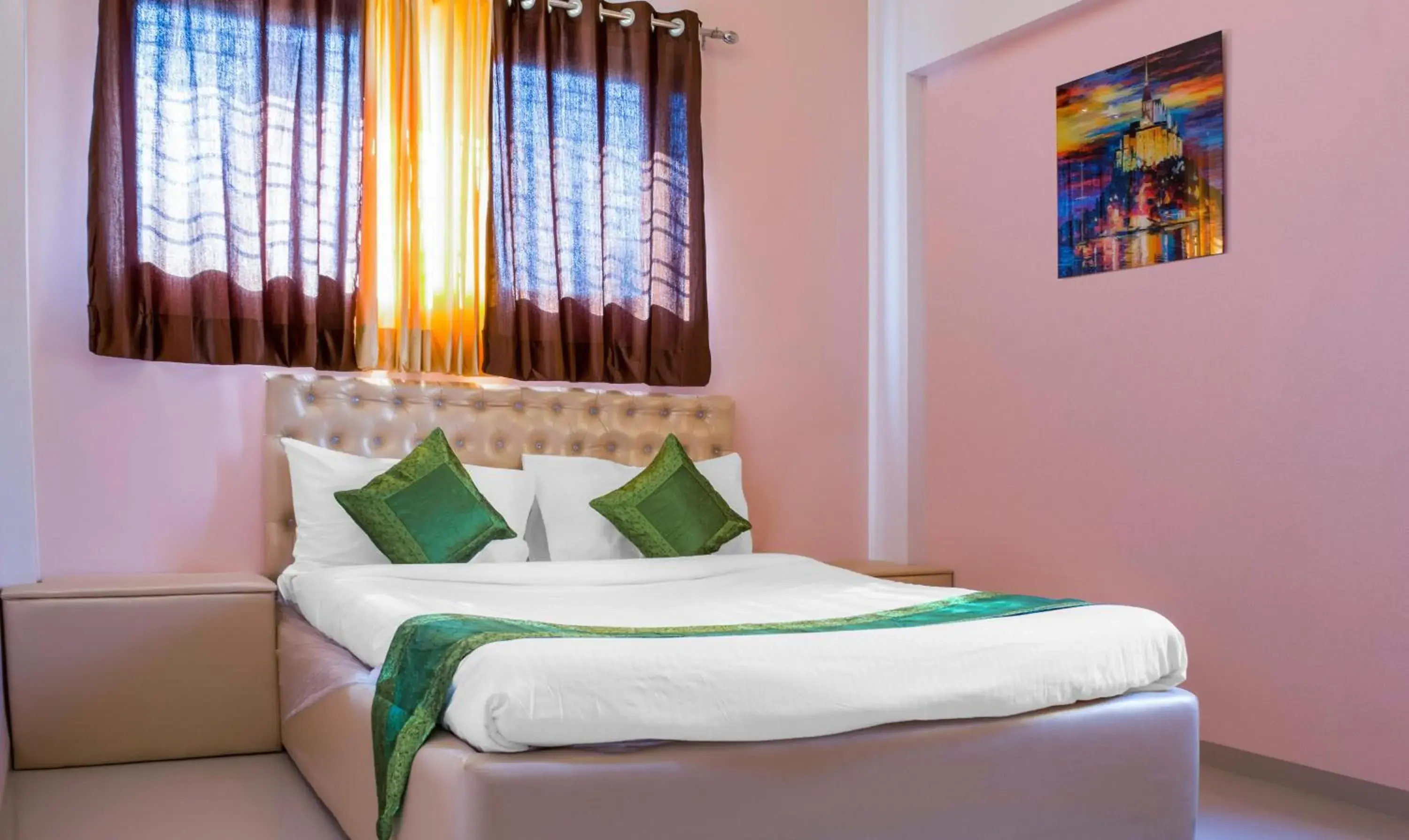 Bedroom, Bed in Treebo Naunidh Suites Bedroom, Bed in Treebo Naunidh Suites