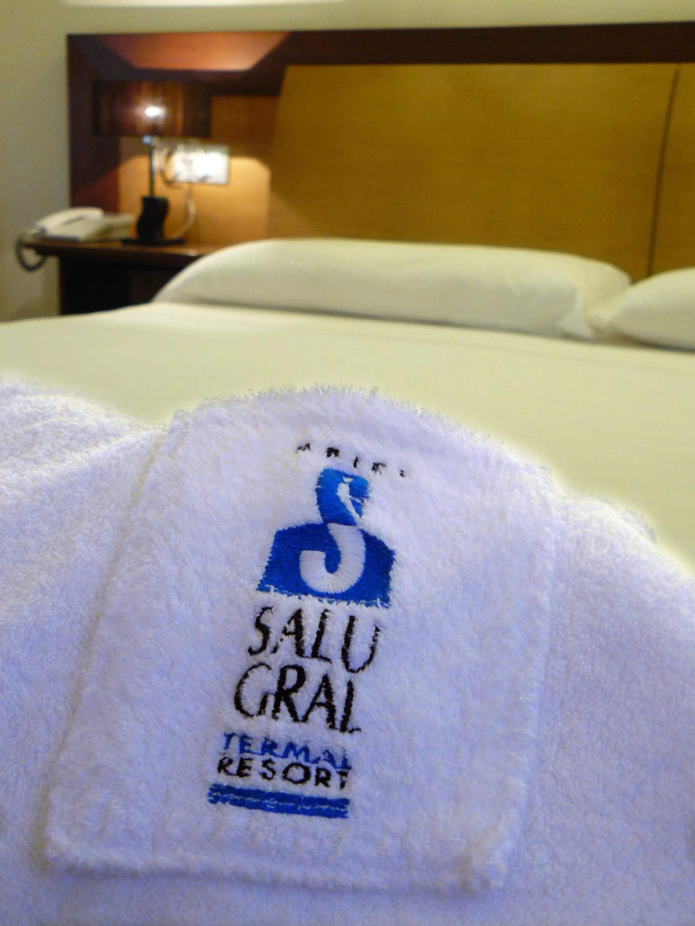 Bed in Salugral Termal Resort