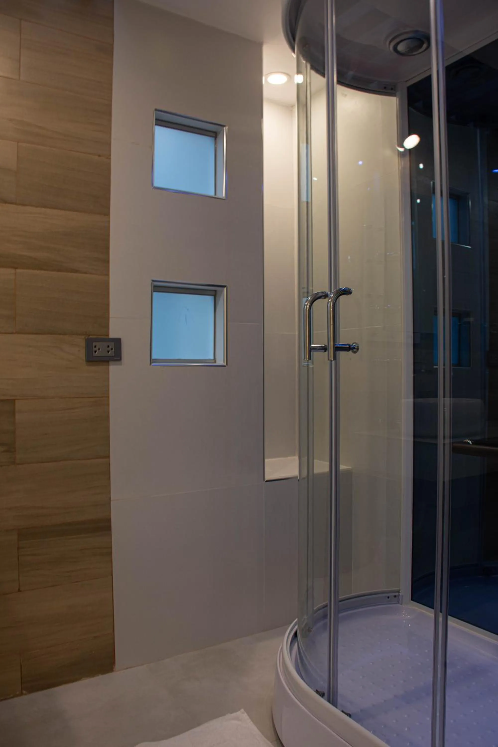 Shower in Refugio Ecológico Arequipa